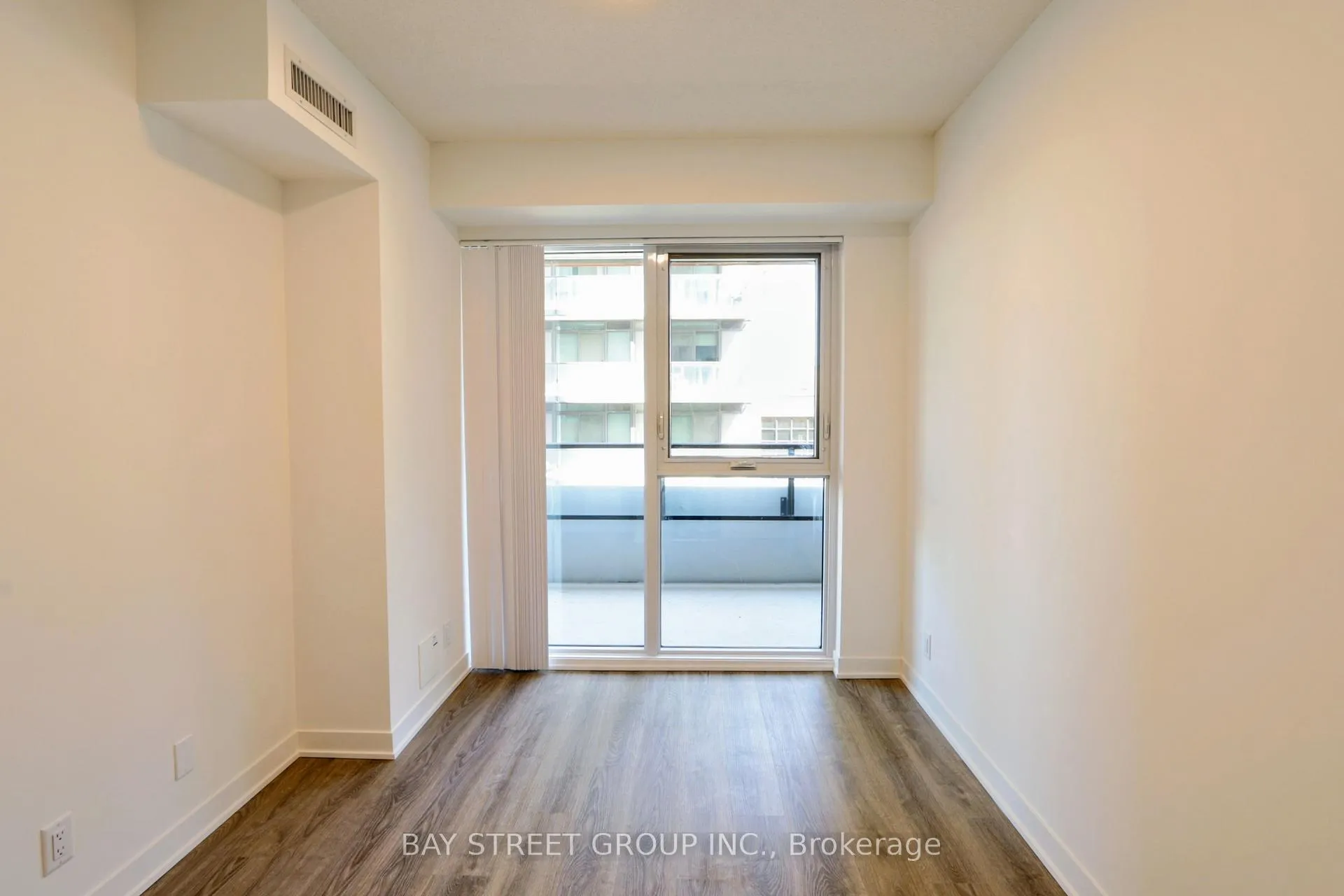 Photo 2 of Unit 919, 180 Front Street E, Toronto, Moss Park — HOMEH