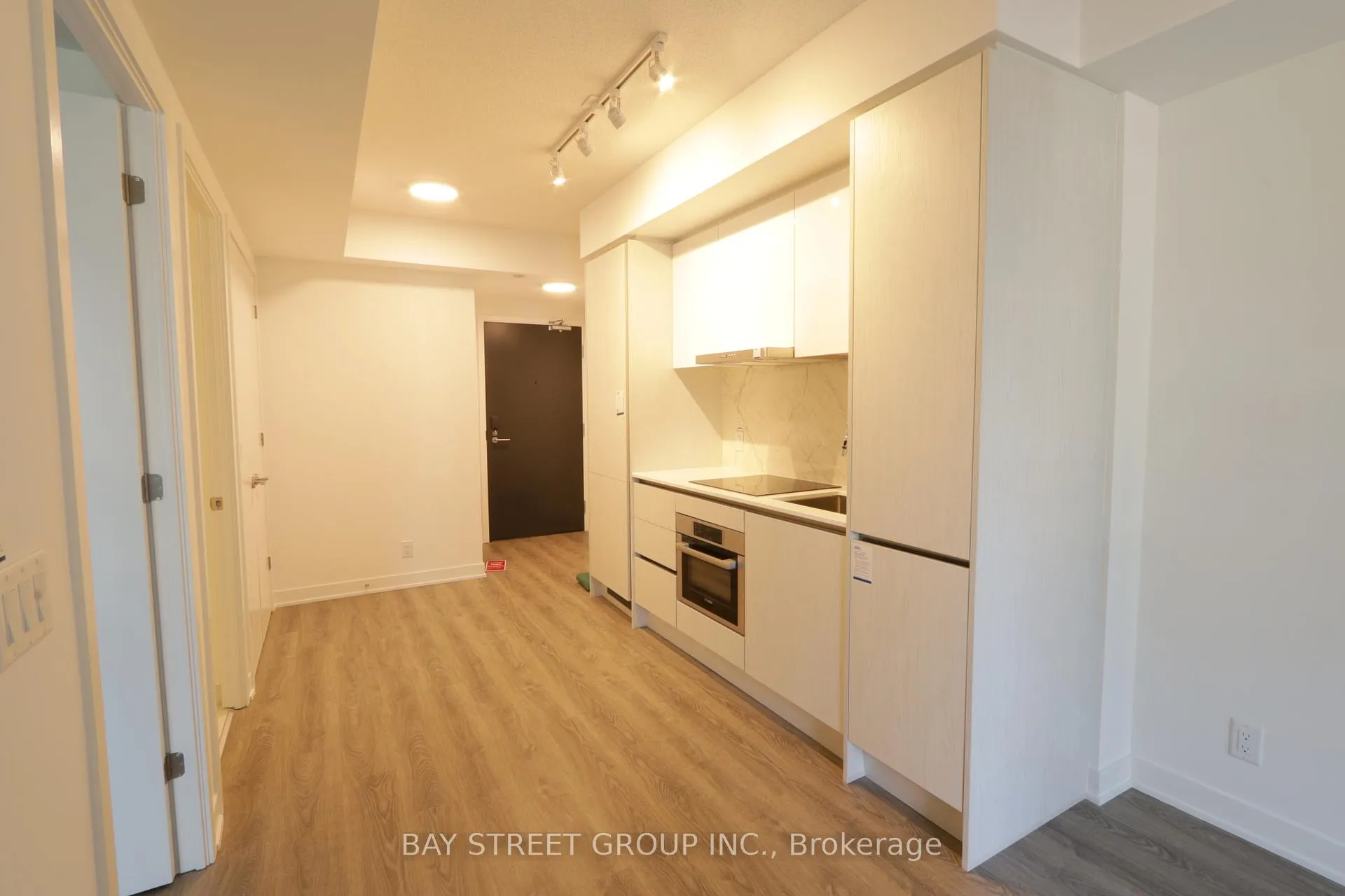 Photo 8 of Unit 919, 180 Front Street E, Toronto, Moss Park — HOMEH