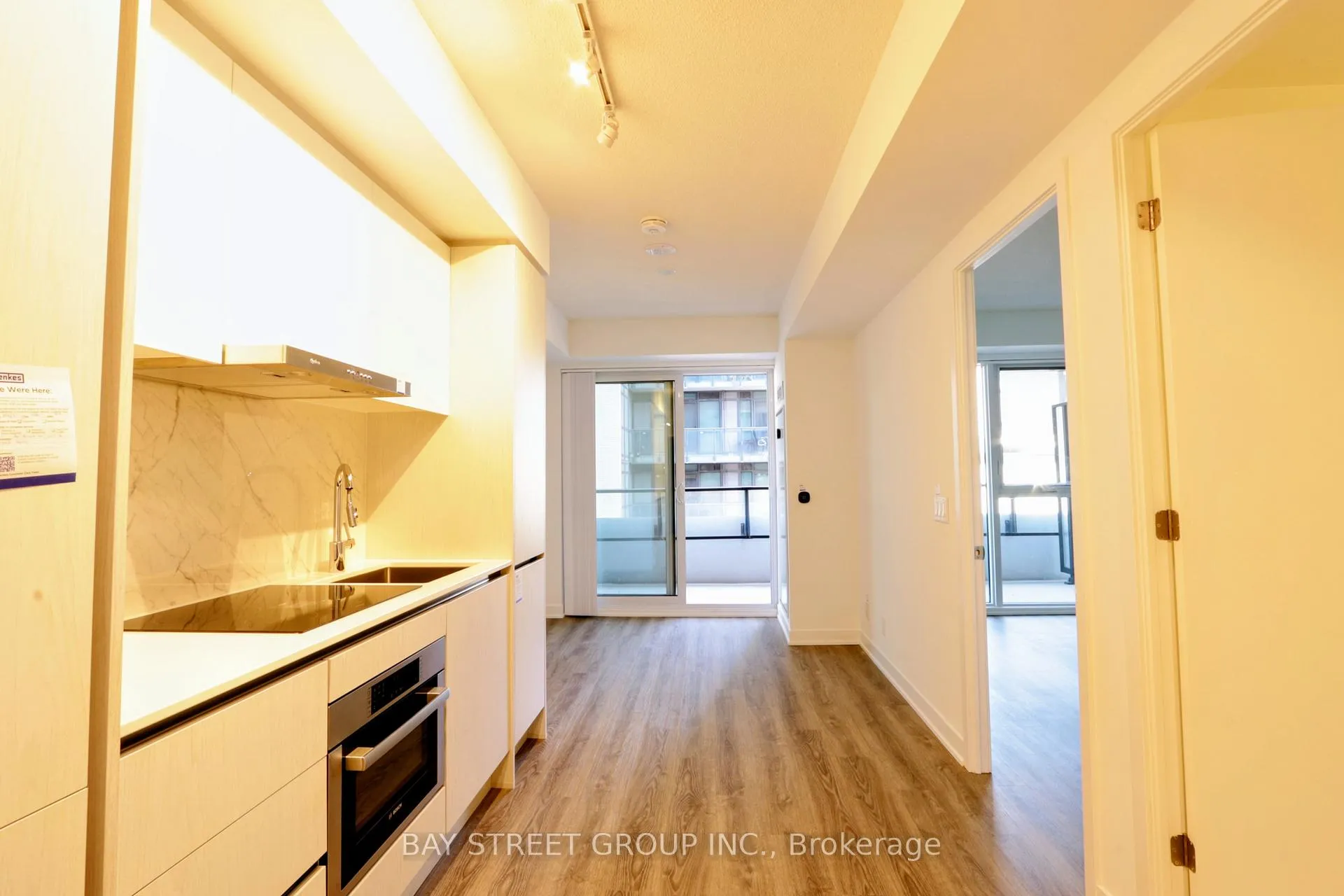 Photo 9 of Unit 919, 180 Front Street E, Toronto, Moss Park — HOMEH