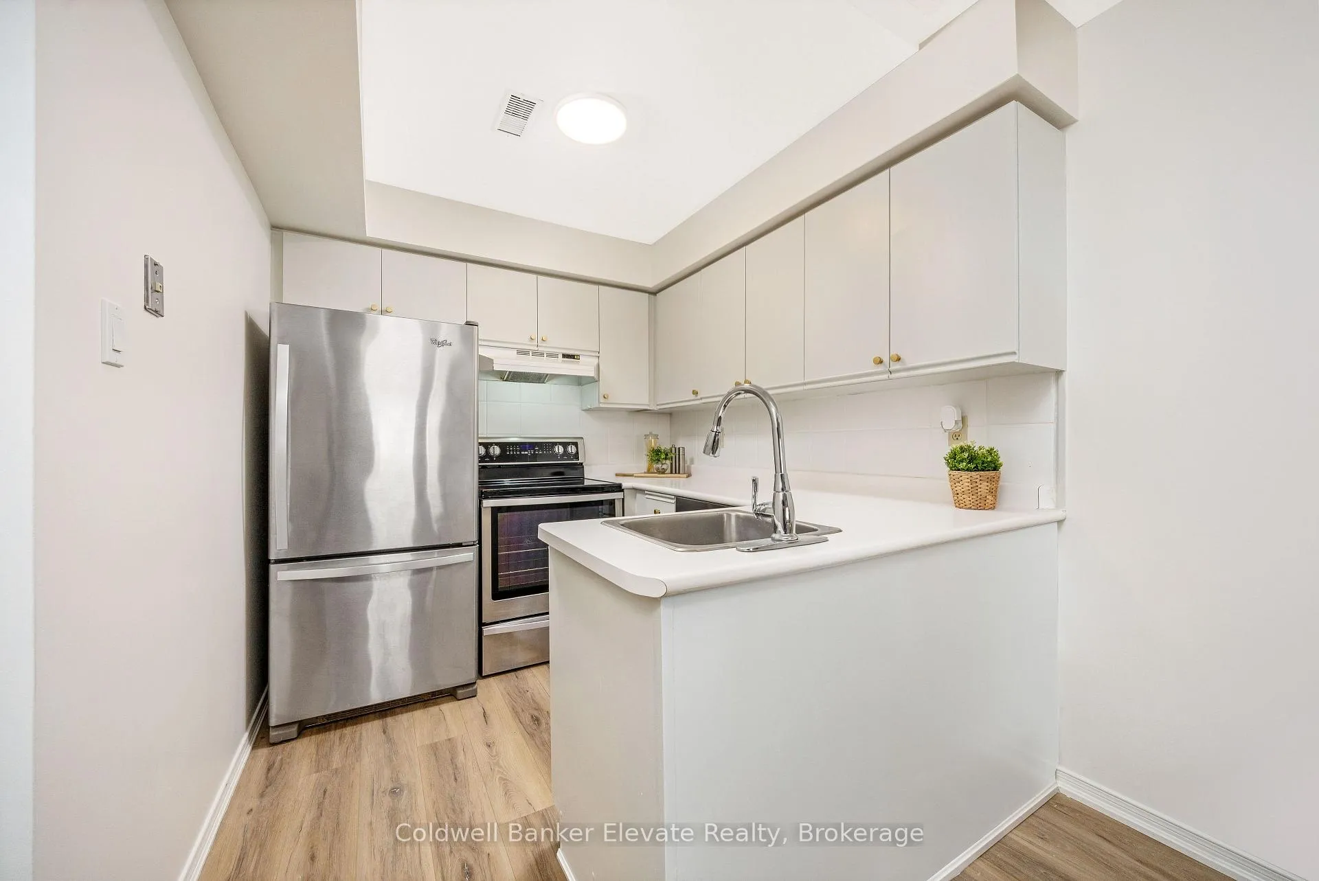 Photo 11 of 50A Wylie Circle, Halton Hills, Georgetown — HOMEH