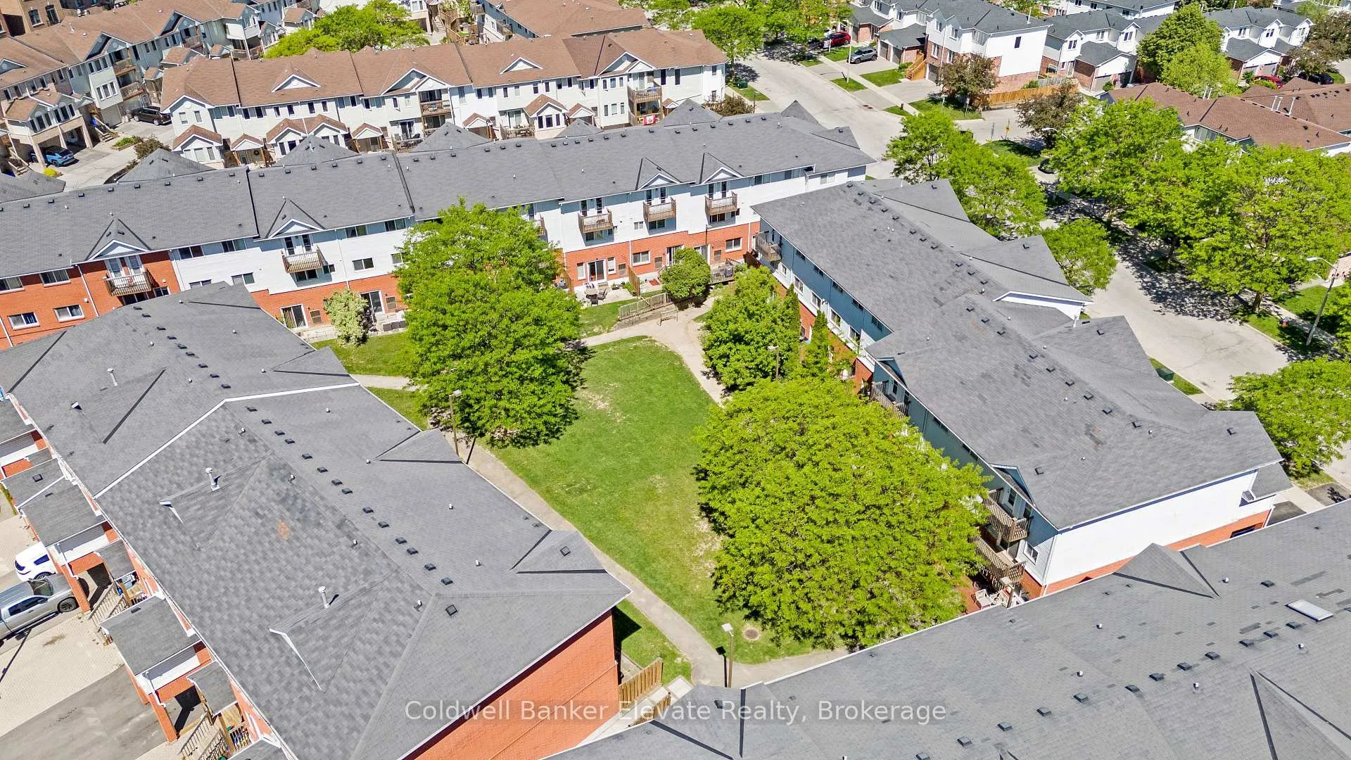 Photo 22 of 50A Wylie Circle, Halton Hills, Georgetown — HOMEH
