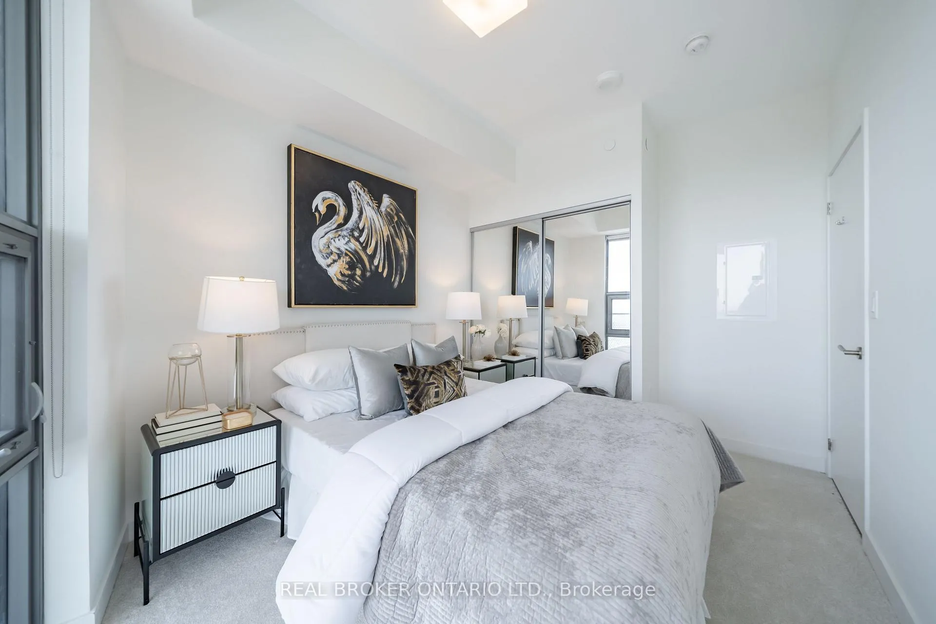 Photo 15 of Unit 5611, 11 Wellesley Street W, Toronto, Bay Street Corridor — HOMEH