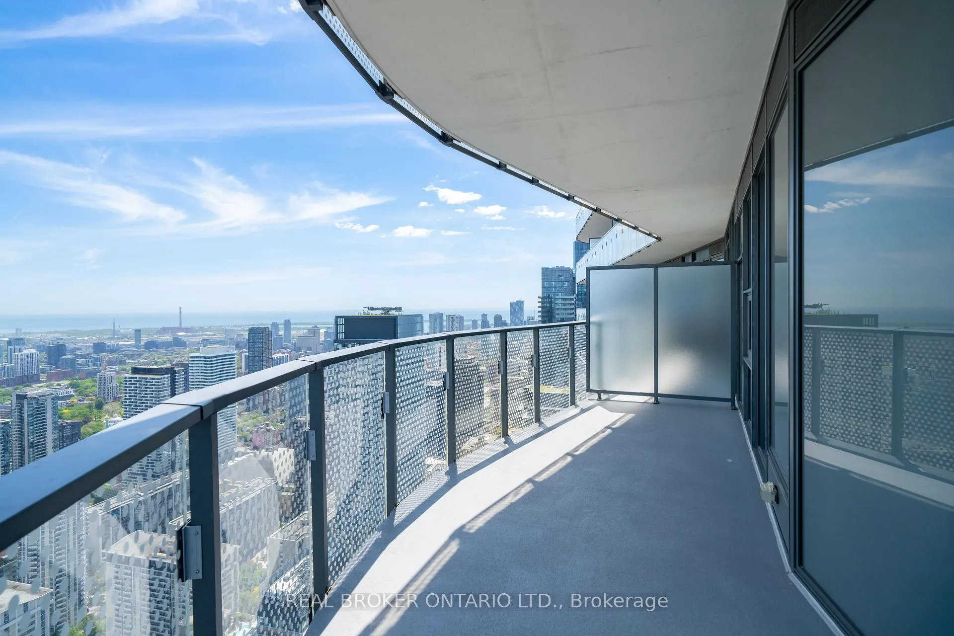 Photo 18 of Unit 5611, 11 Wellesley Street W, Toronto, Bay Street Corridor — HOMEH