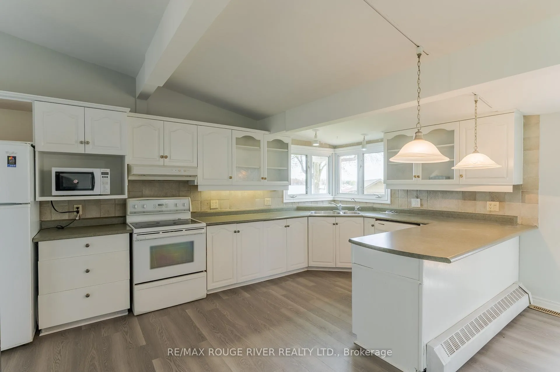 Photo 7 of 30 Edgewater Drive, Selwyn — HOMEH