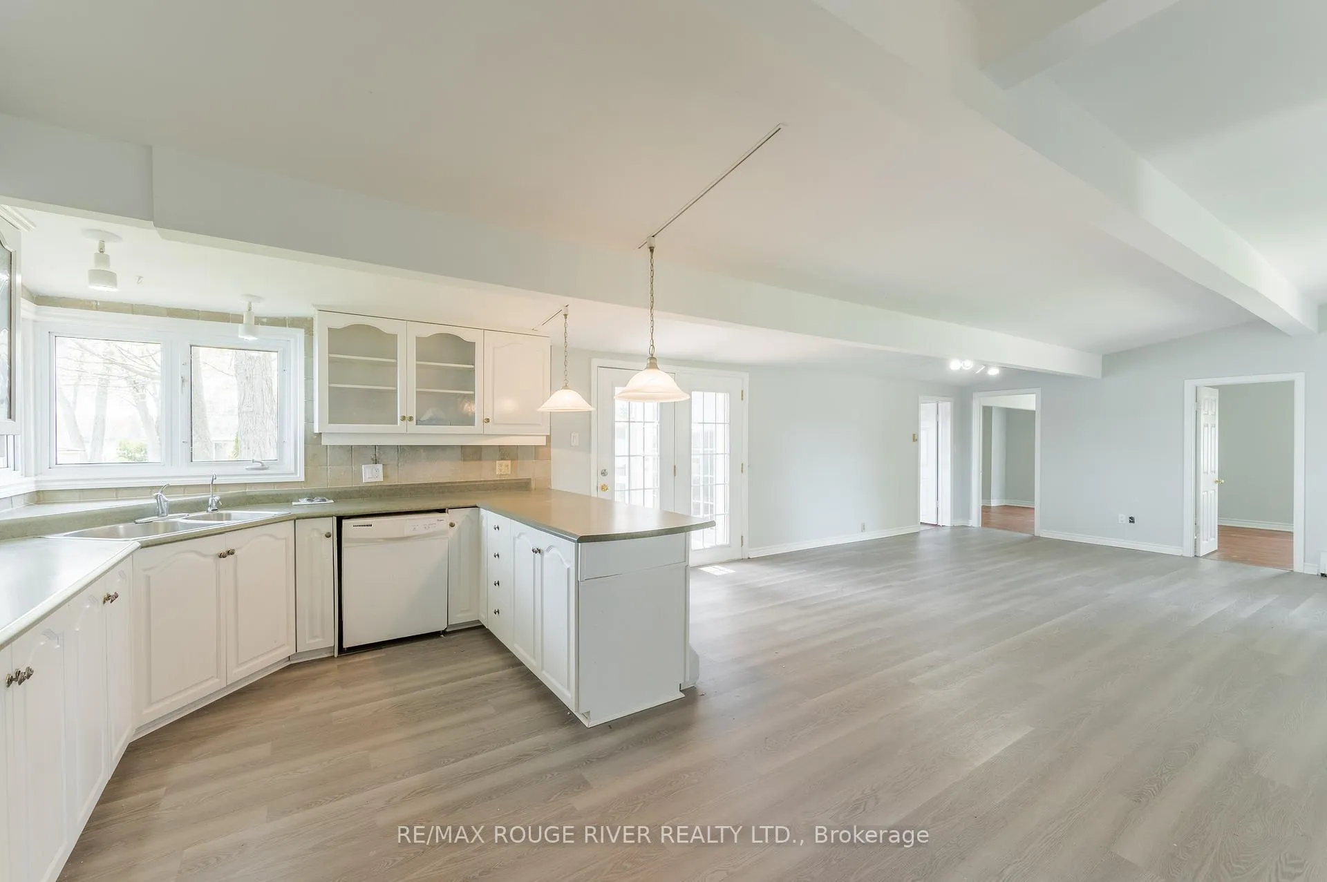 Photo 8 of 30 Edgewater Drive, Selwyn — HOMEH