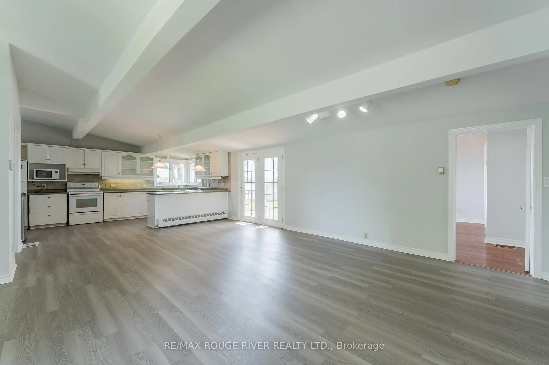 Photo 10 of 30 Edgewater Drive, Selwyn — HOMEH