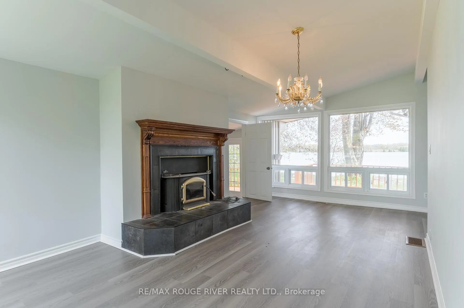 Photo 12 of 30 Edgewater Drive, Selwyn — HOMEH
