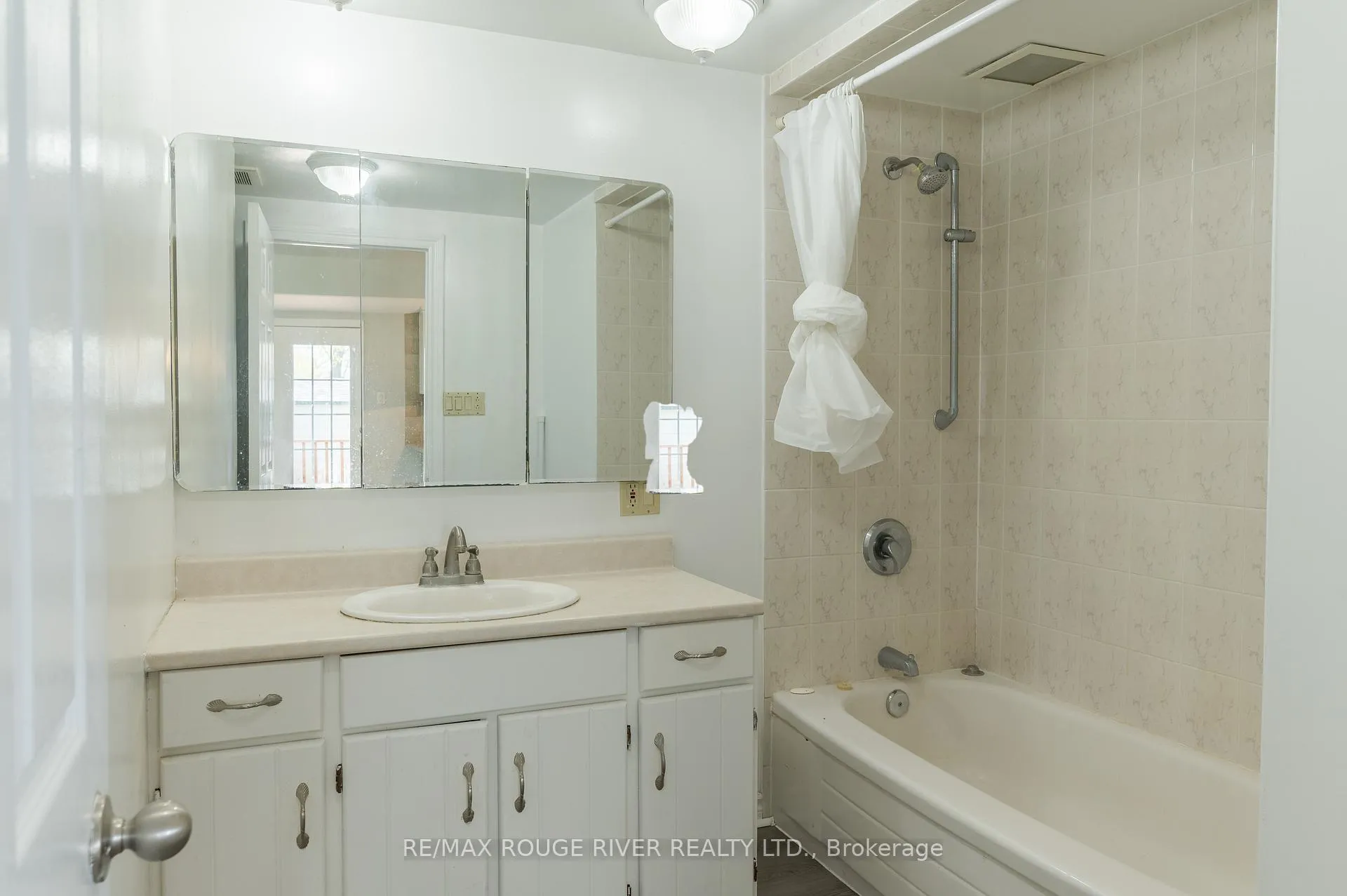 Photo 22 of 30 Edgewater Drive, Selwyn — HOMEH