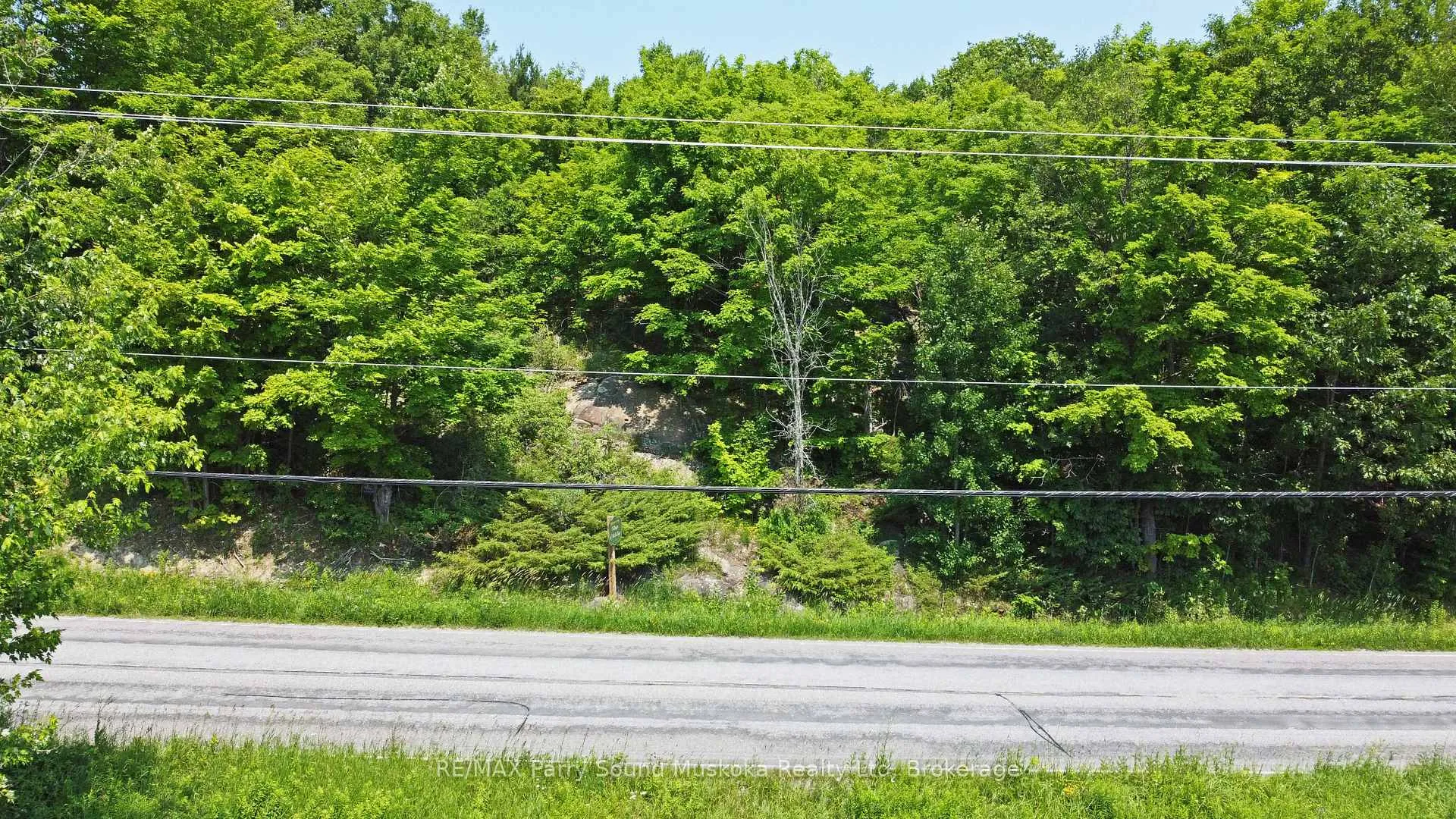 Photo 5 of 19 Turtle Lane, Parry Sound — HOMEH