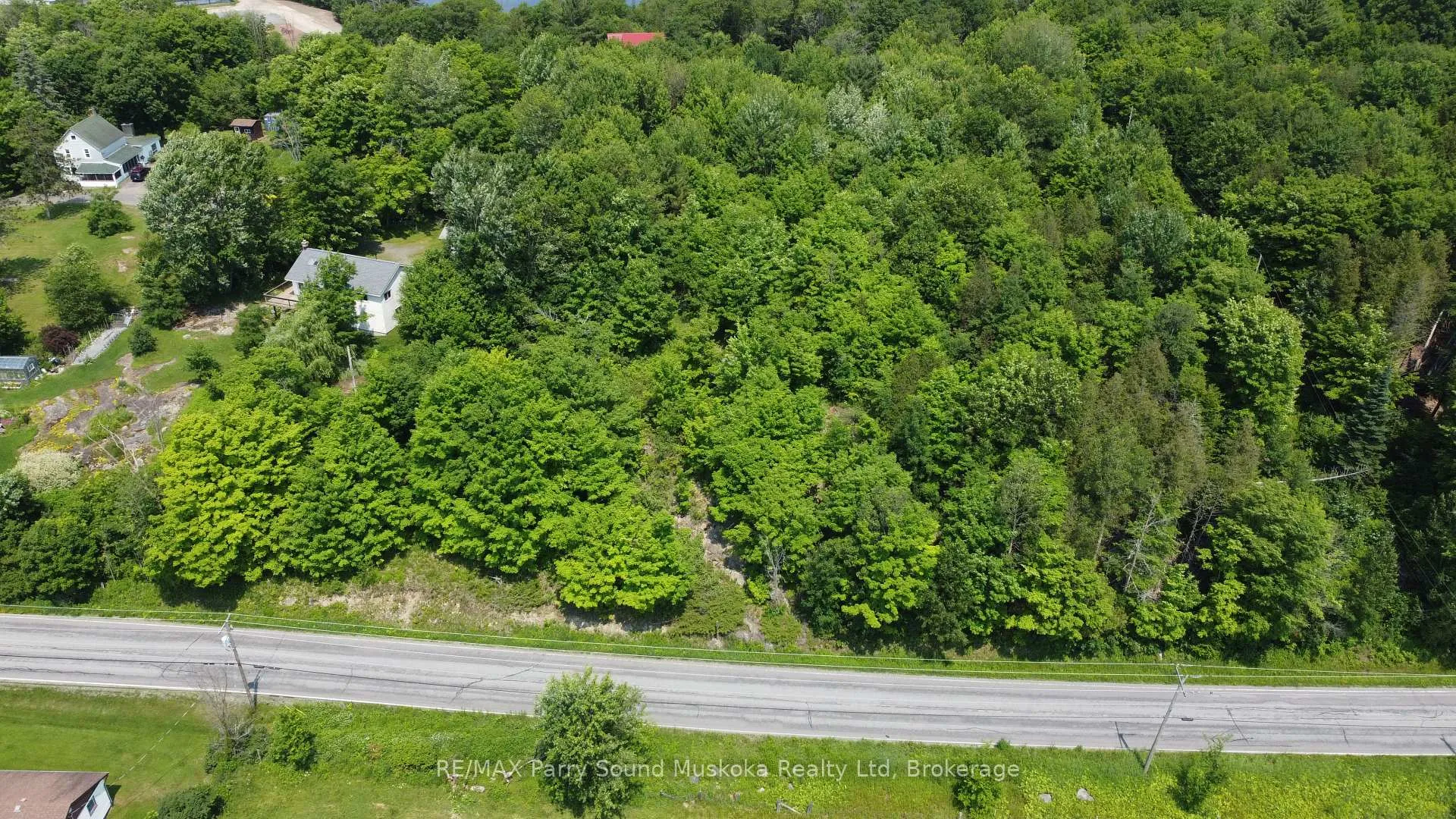 Photo 9 of 19 Turtle Lane, Parry Sound — HOMEH
