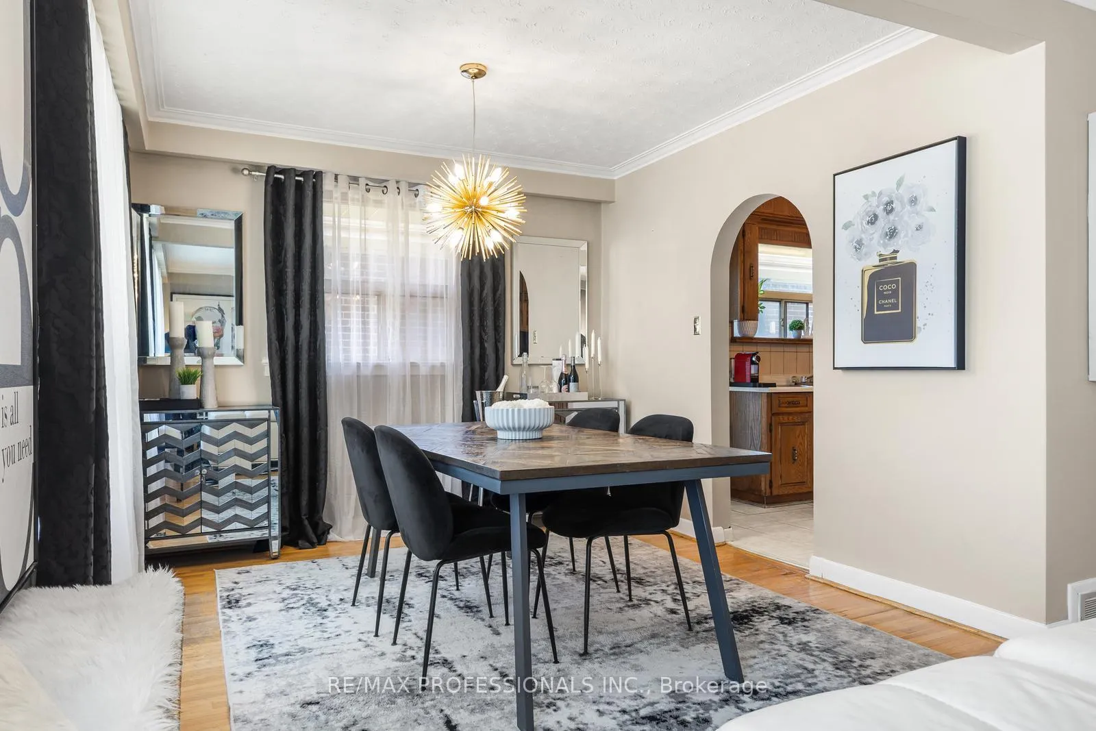Photo 11 of 73 Coney Road, Etobicoke, Stonegate-Queensway — HOMEH