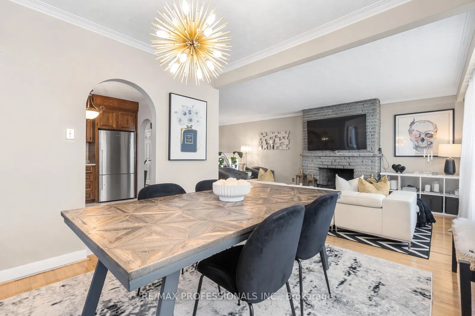 Photo 12 of 73 Coney Road, Etobicoke, Stonegate-Queensway — HOMEH
