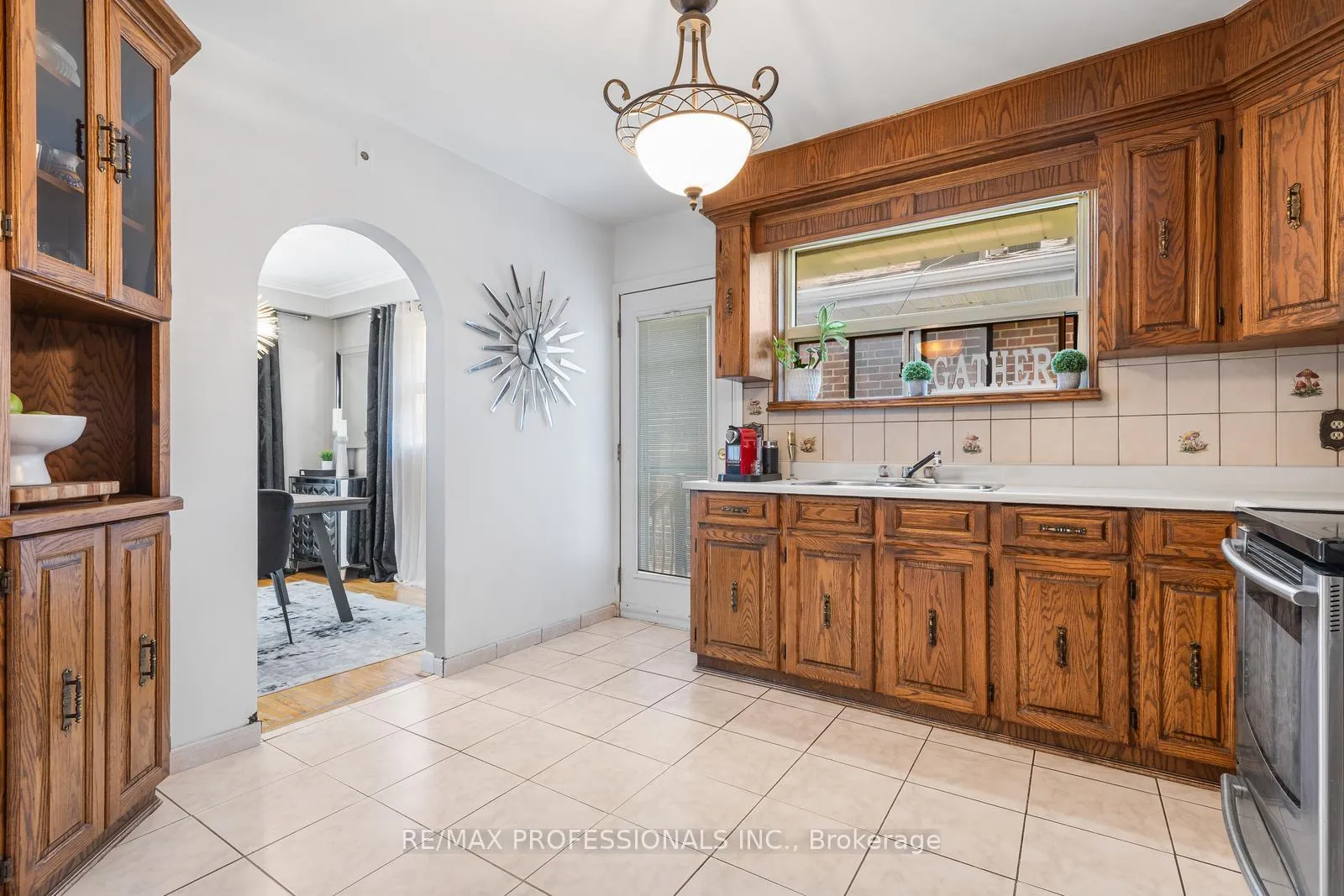 Photo 15 of 73 Coney Road, Etobicoke, Stonegate-Queensway — HOMEH