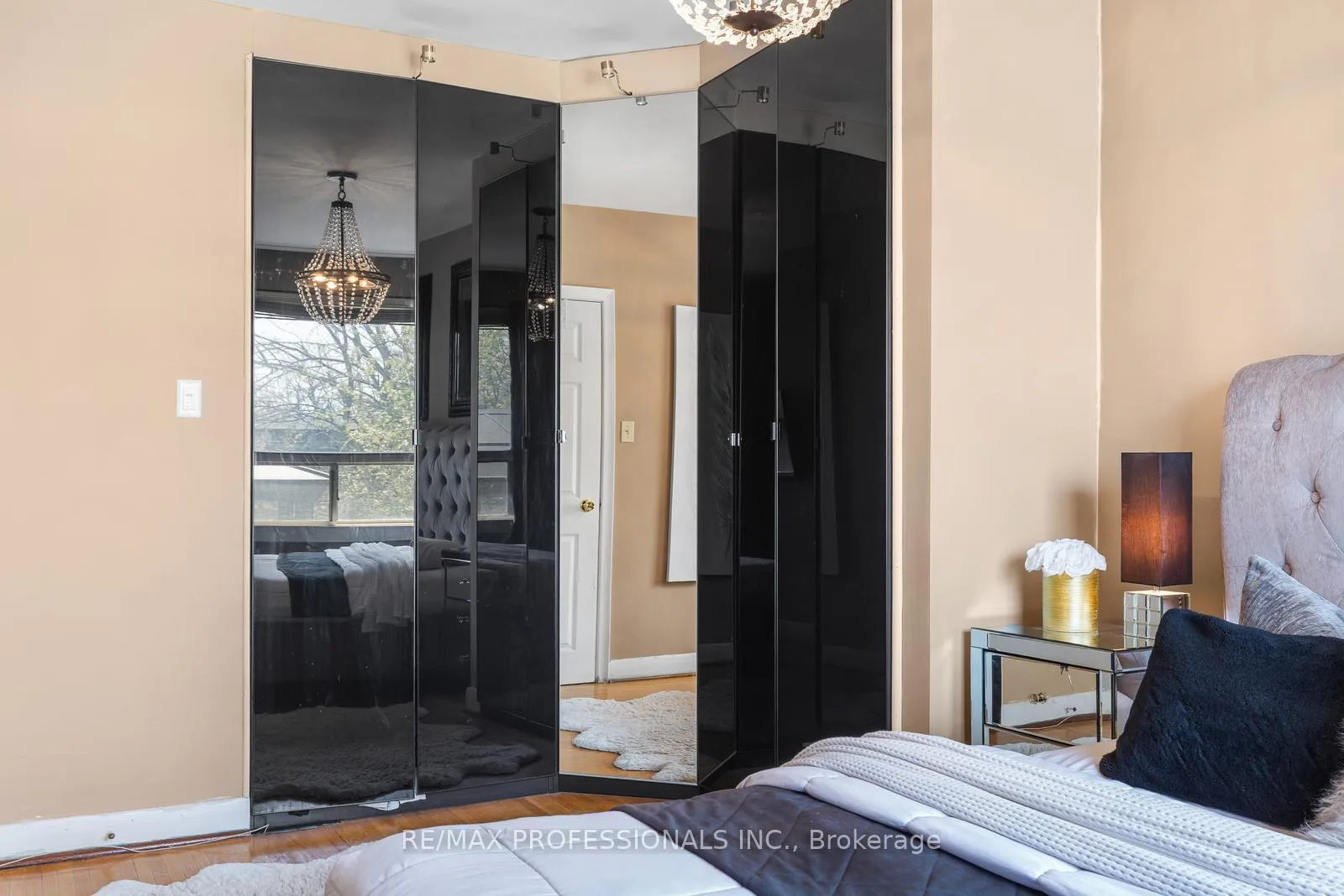 Photo 19 of 73 Coney Road, Etobicoke, Stonegate-Queensway — HOMEH