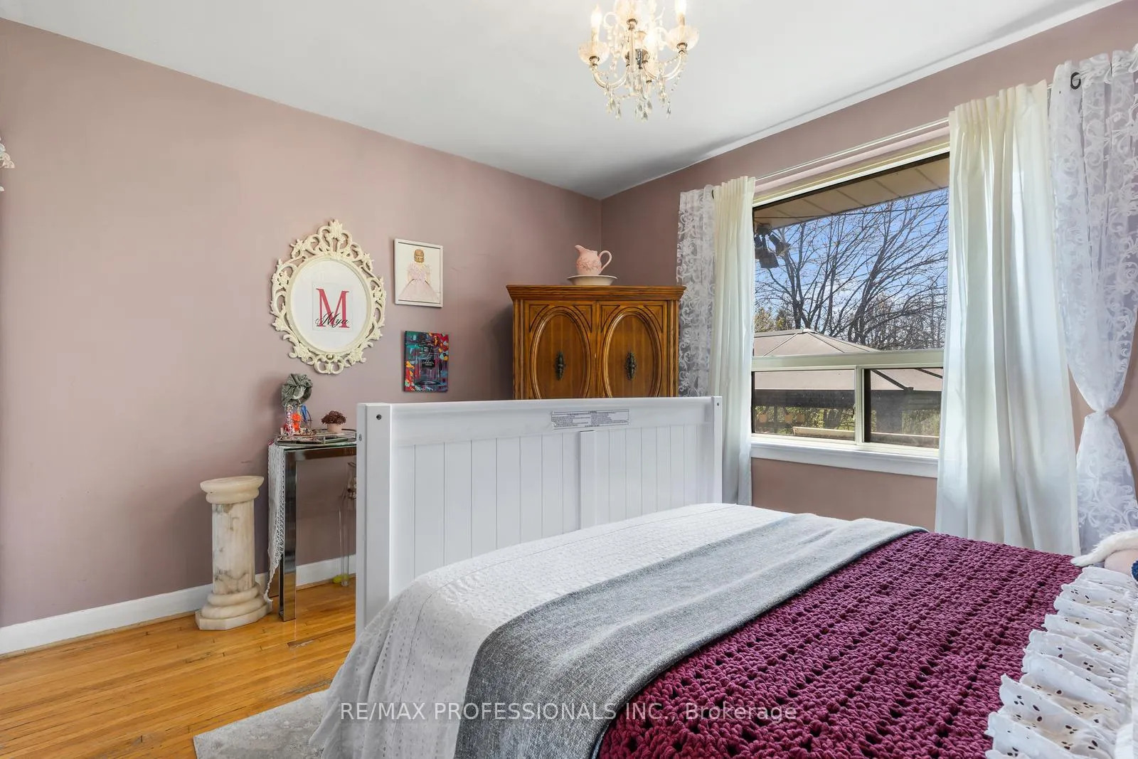 Photo 23 of 73 Coney Road, Etobicoke, Stonegate-Queensway — HOMEH