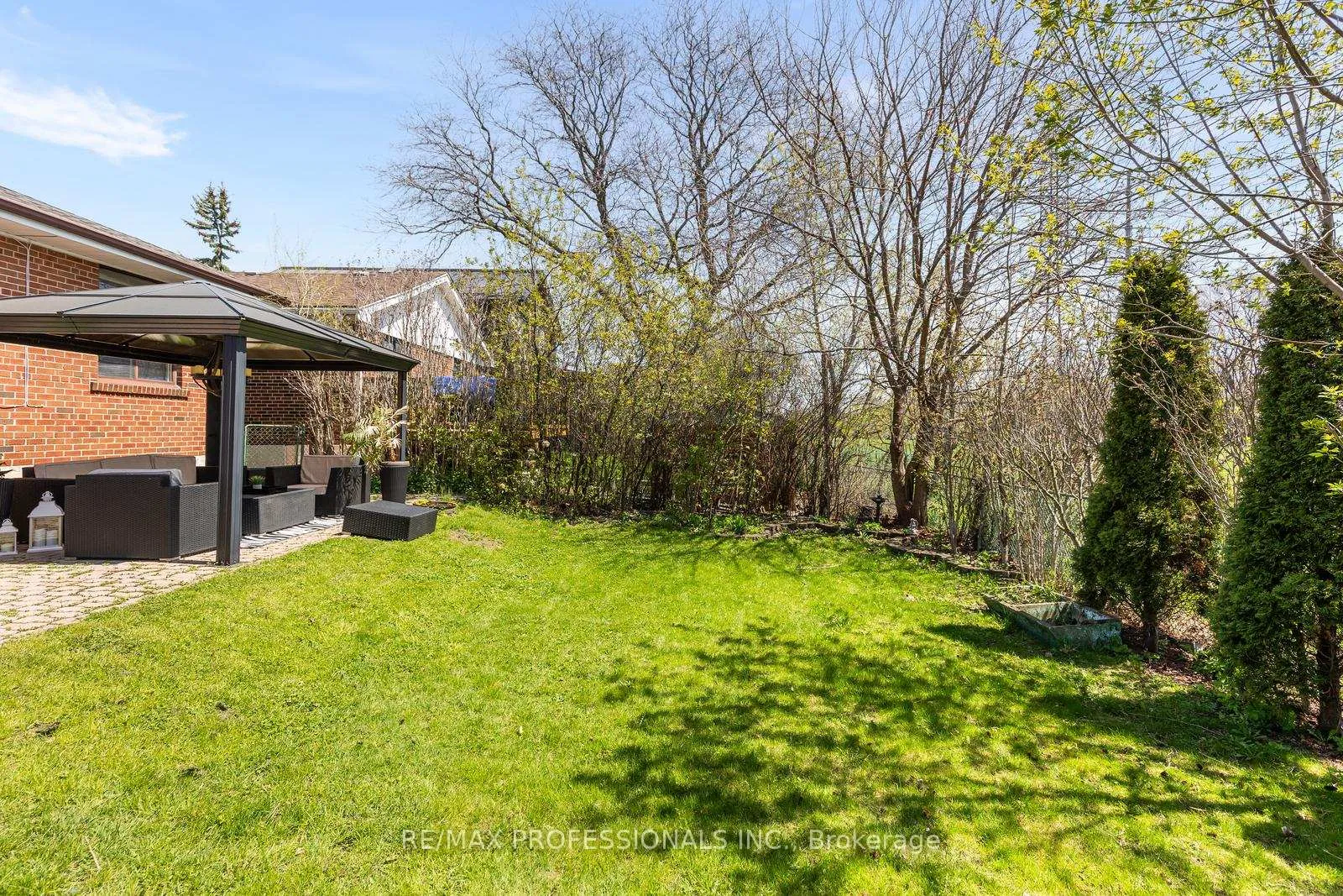 Photo 36 of 73 Coney Road, Etobicoke, Stonegate-Queensway — HOMEH