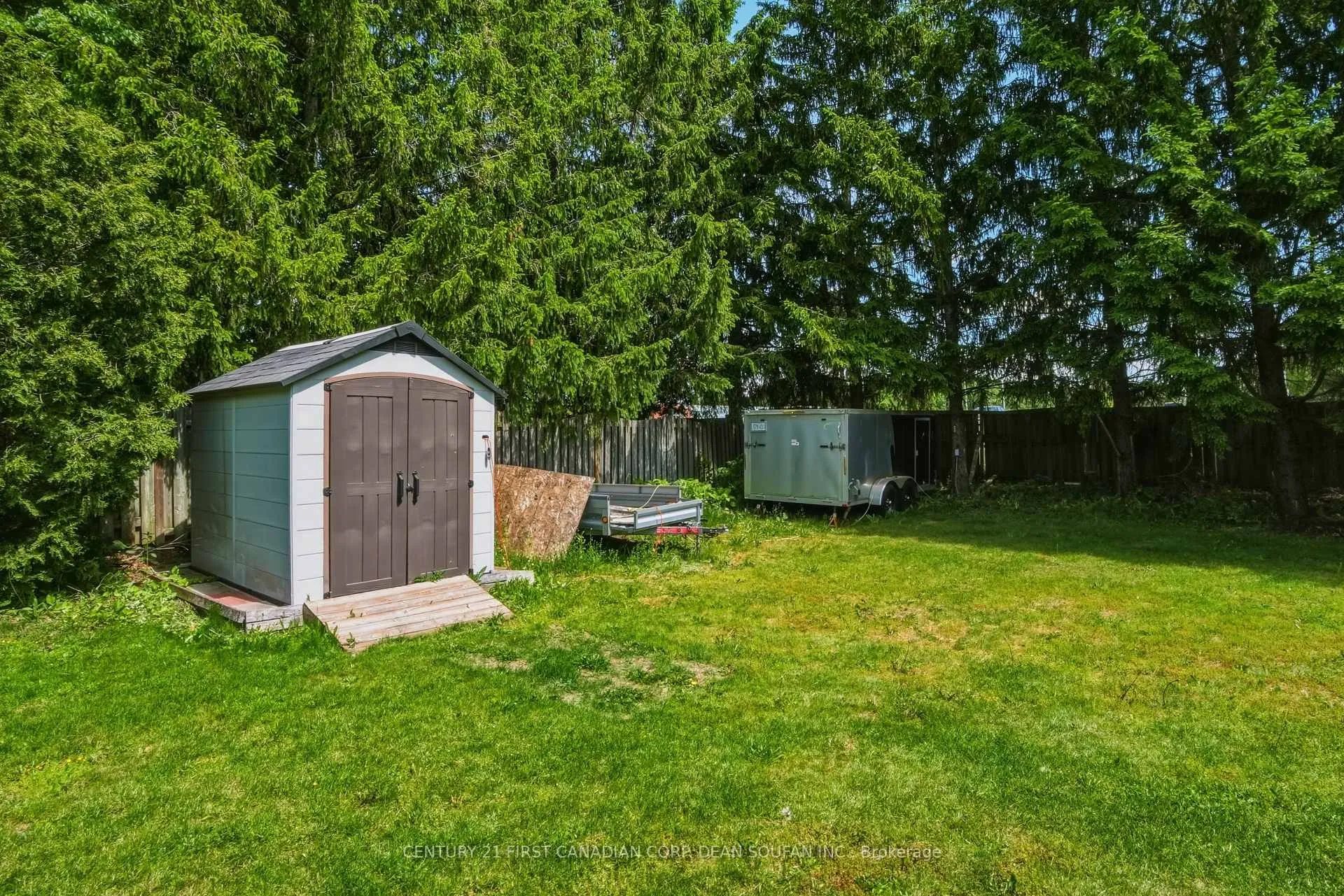 Photo 46 of 87 Sir James Court, Middlesex Centre, Arva — HOMEH