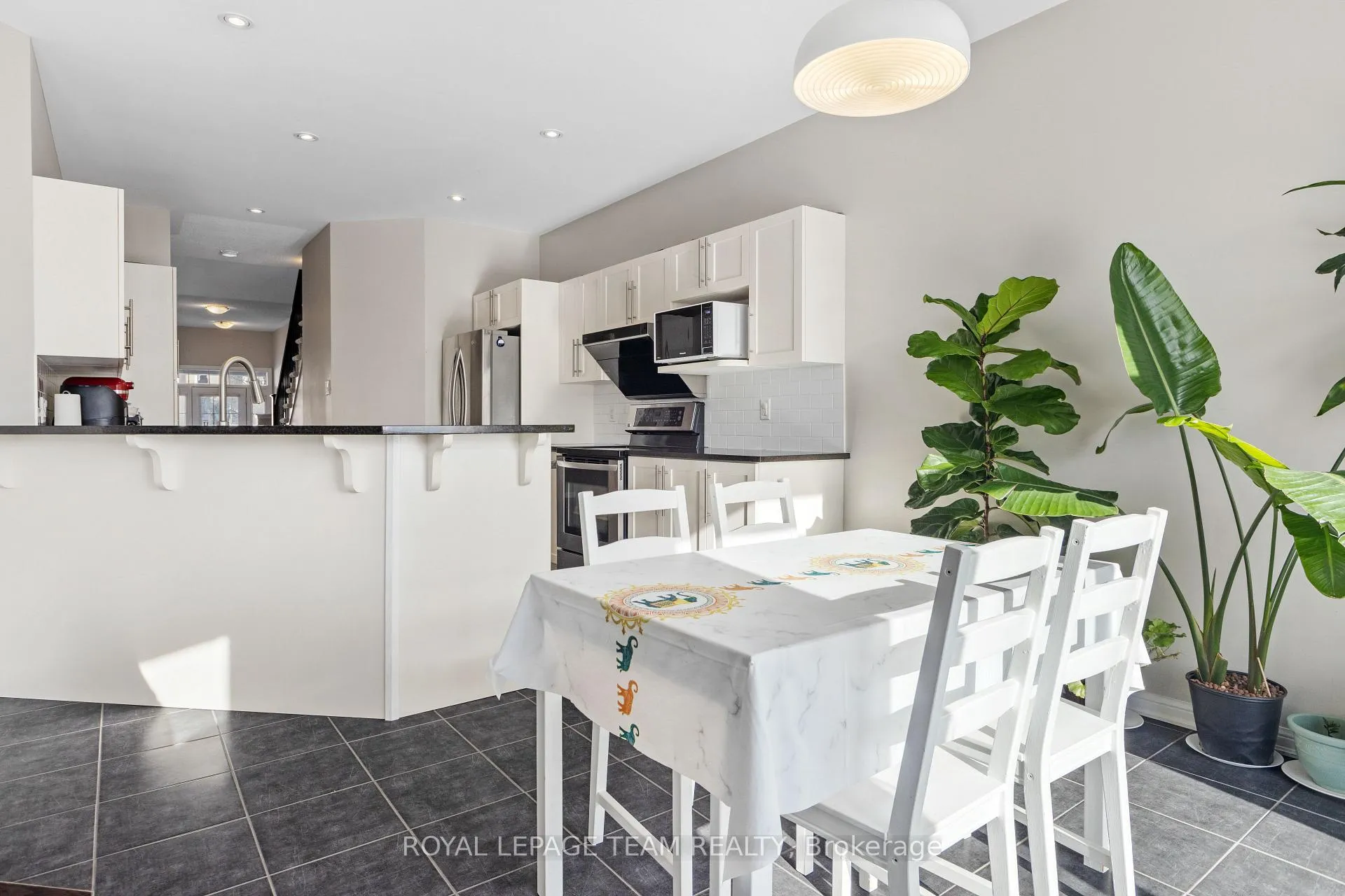 Photo 26 of 212 Huntsville Drive, Ottawa, Kanata - Kanata Lakes/Heritage Hills — HOMEH