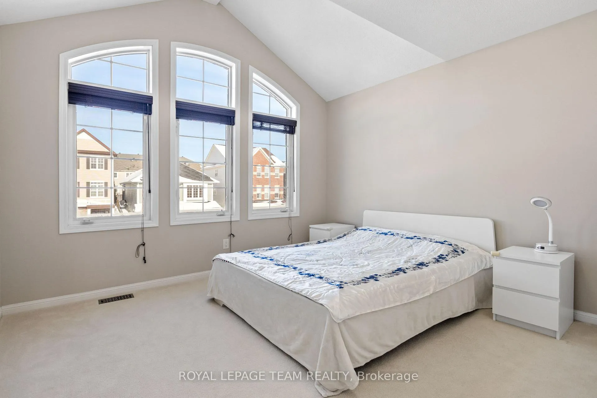 Photo 29 of 212 Huntsville Drive, Ottawa, Kanata - Kanata Lakes/Heritage Hills — HOMEH