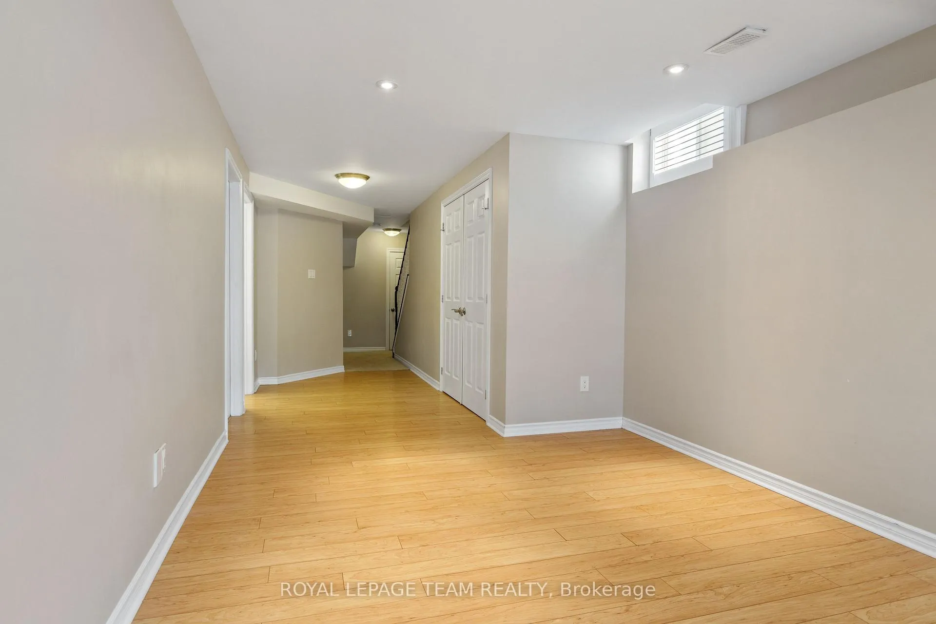 Photo 37 of 212 Huntsville Drive, Ottawa, Kanata - Kanata Lakes/Heritage Hills — HOMEH