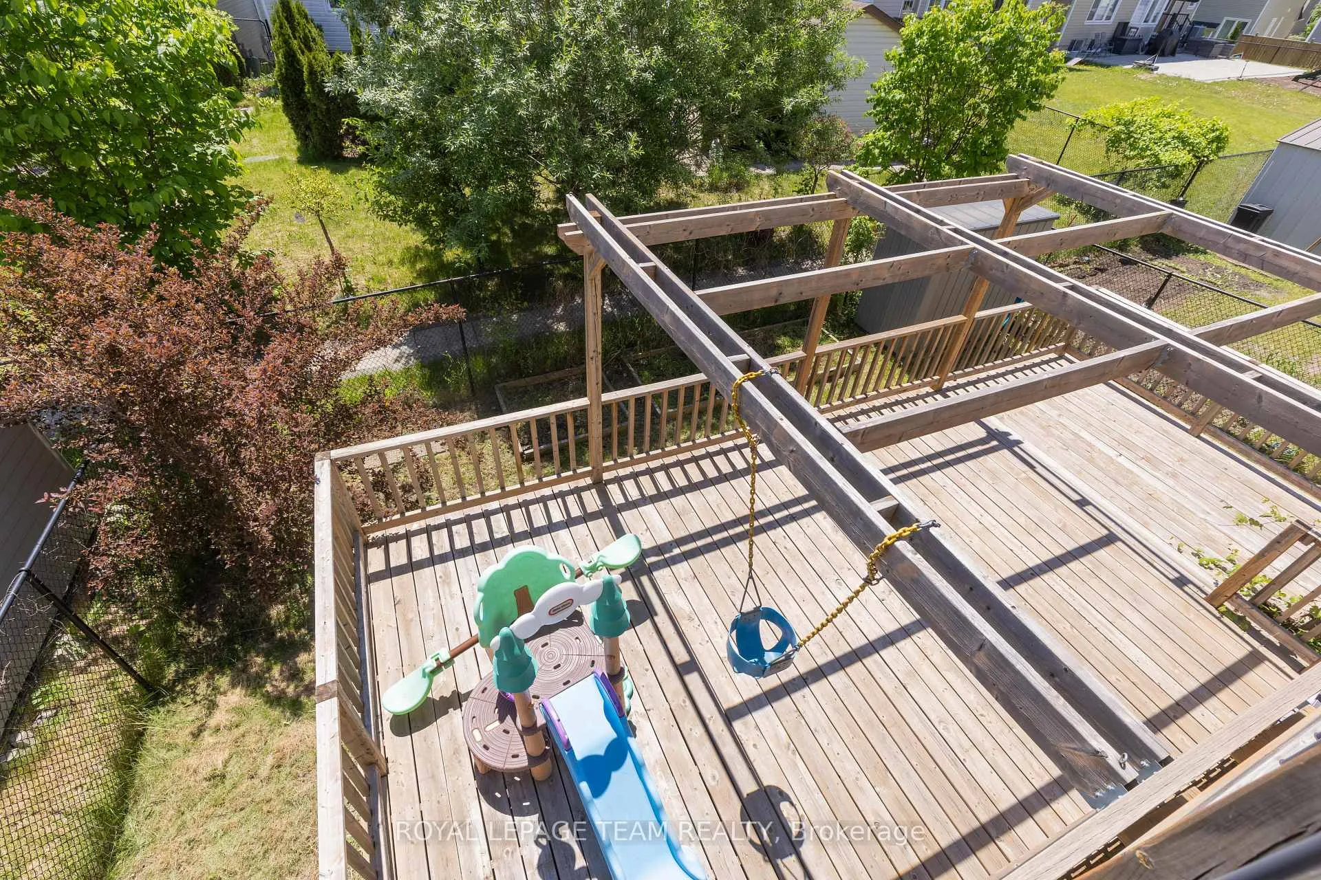 Photo 38 of 212 Huntsville Drive, Ottawa, Kanata - Kanata Lakes/Heritage Hills — HOMEH