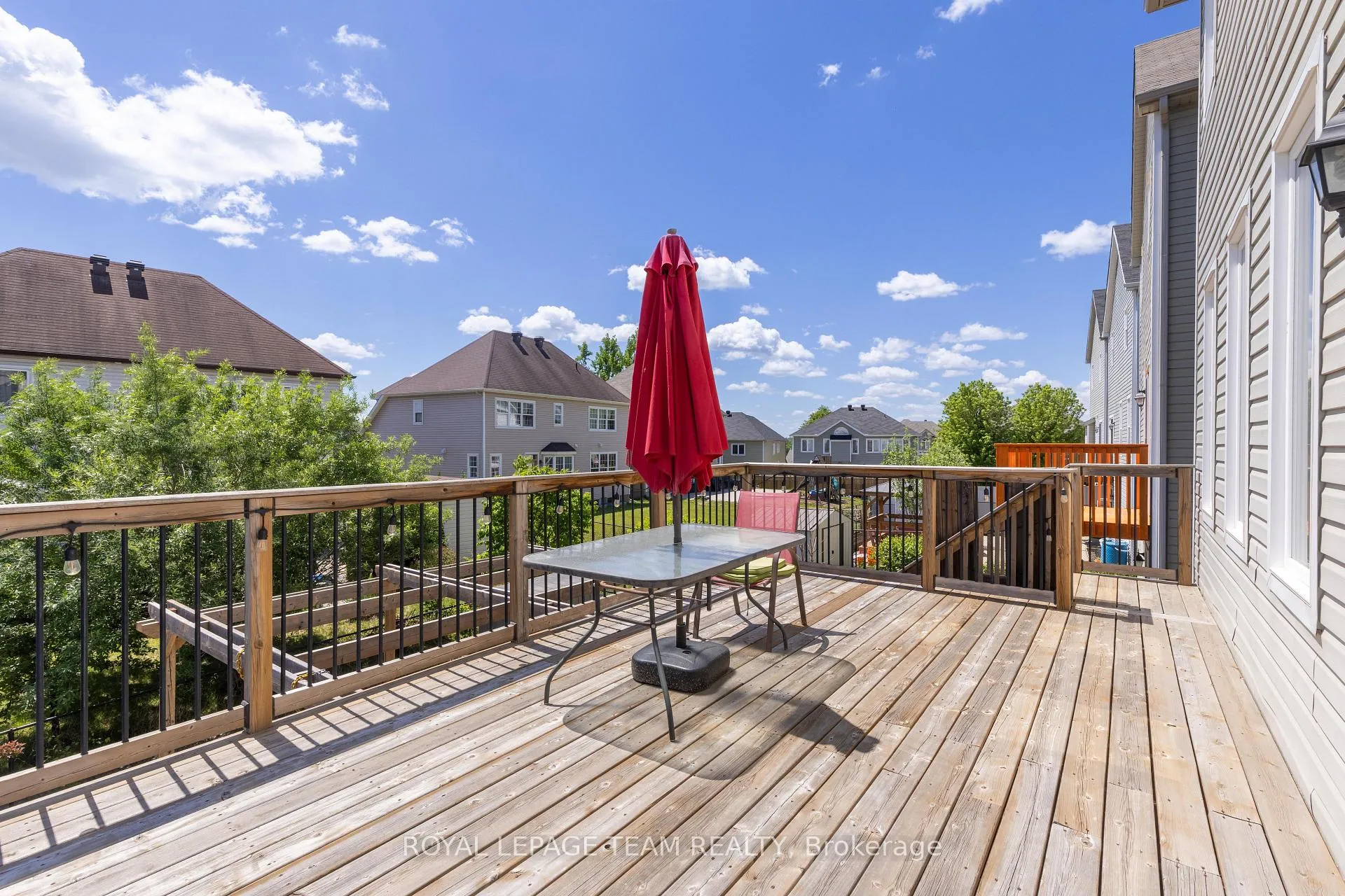 Photo 39 of 212 Huntsville Drive, Ottawa, Kanata - Kanata Lakes/Heritage Hills — HOMEH