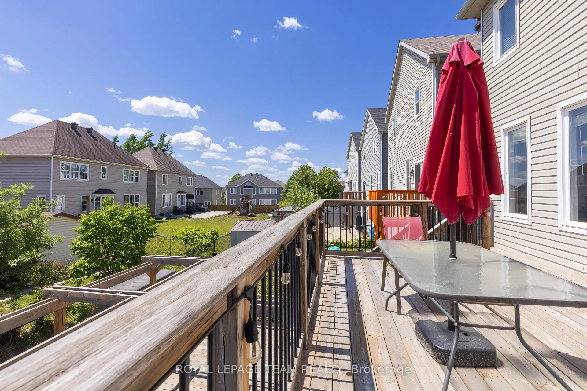 Photo 40 of 212 Huntsville Drive, Ottawa, Kanata - Kanata Lakes/Heritage Hills — HOMEH