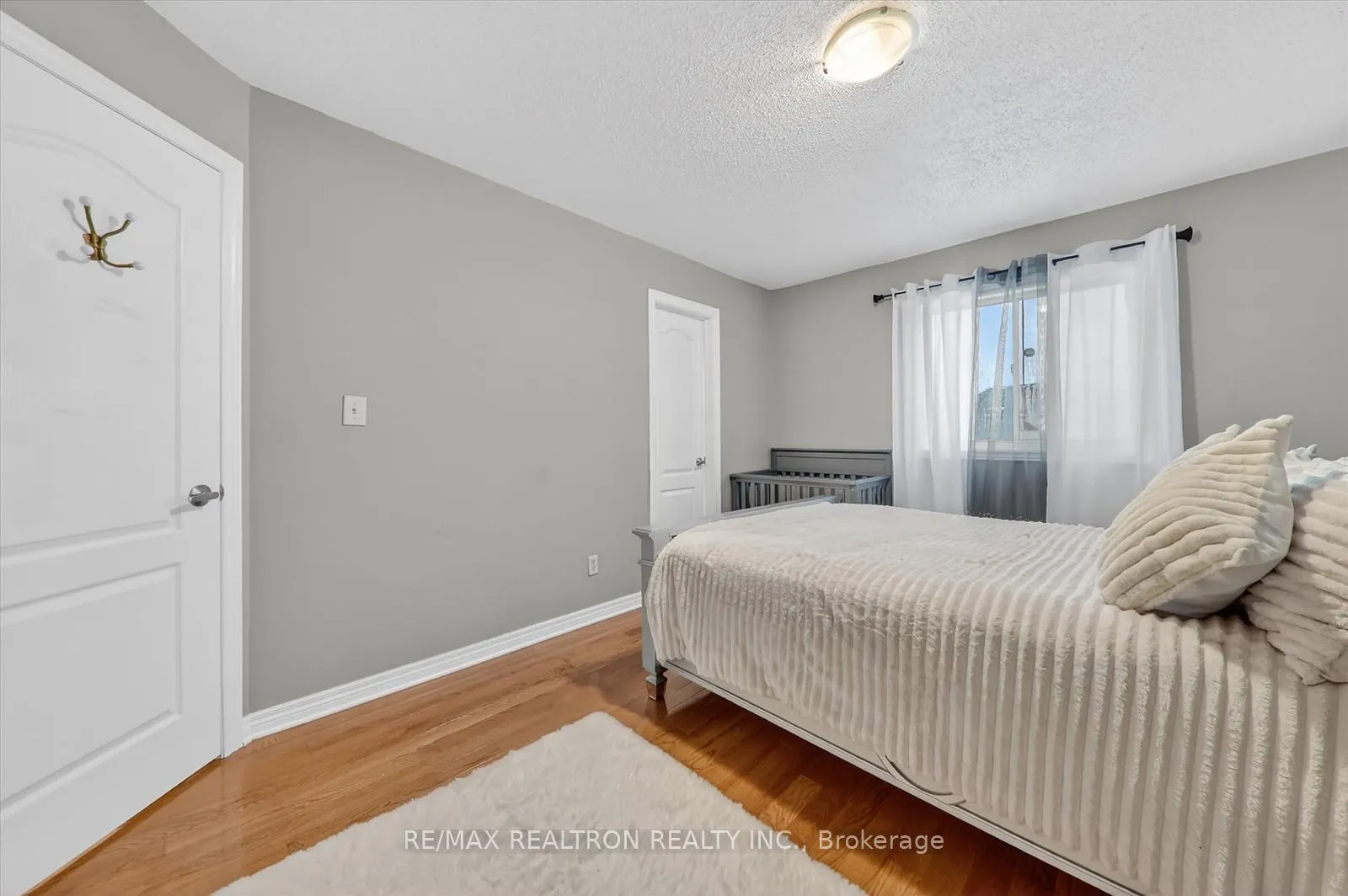 Photo 20 of 14 Sinden Drive, Whitby, Brooklin — HOMEH