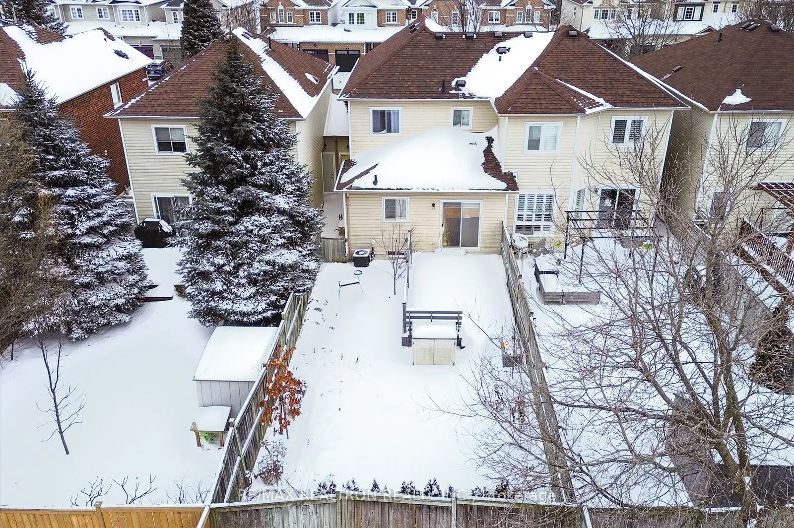 Photo 29 of 14 Sinden Drive, Whitby, Brooklin — HOMEH