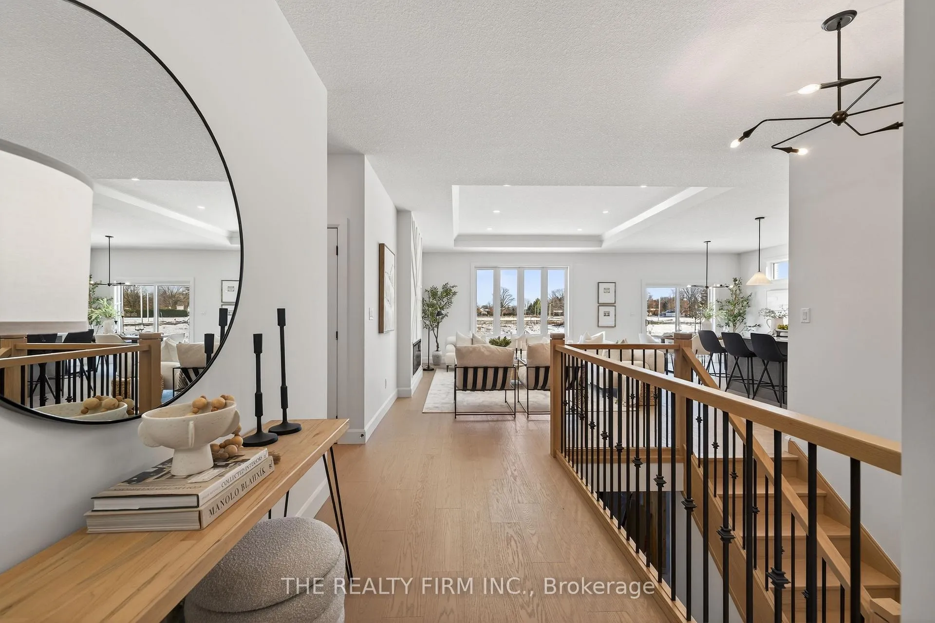 Photo 2 of 285 King Street, Southwest Middlesex, Glencoe — HOMEH