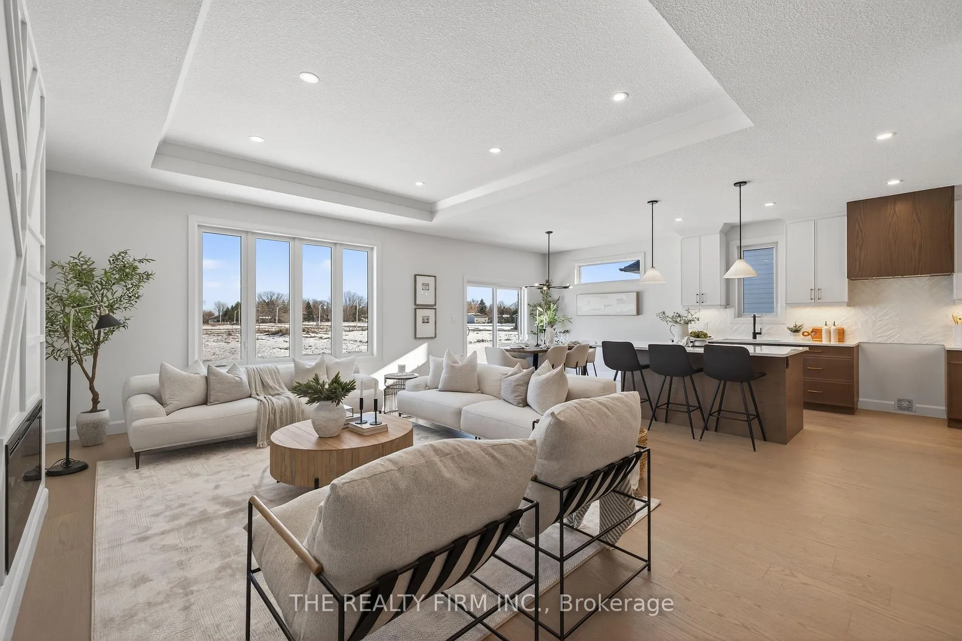 Photo 3 of 285 King Street, Southwest Middlesex, Glencoe — HOMEH