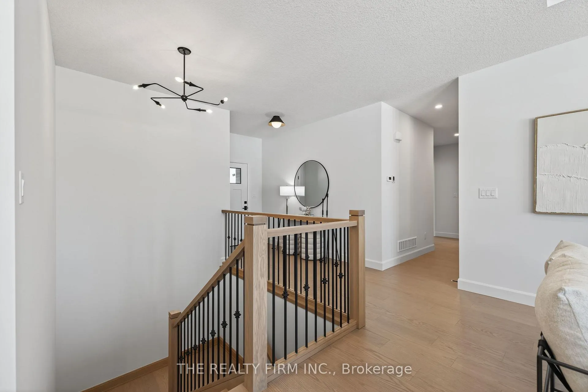 Photo 10 of 285 King Street, Southwest Middlesex, Glencoe — HOMEH