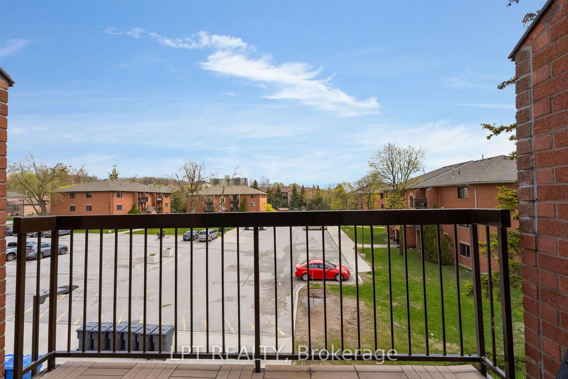 Photo 18 of Unit E11, 167 Edgehill Drive, Barrie, Letitia Heights — HOMEH