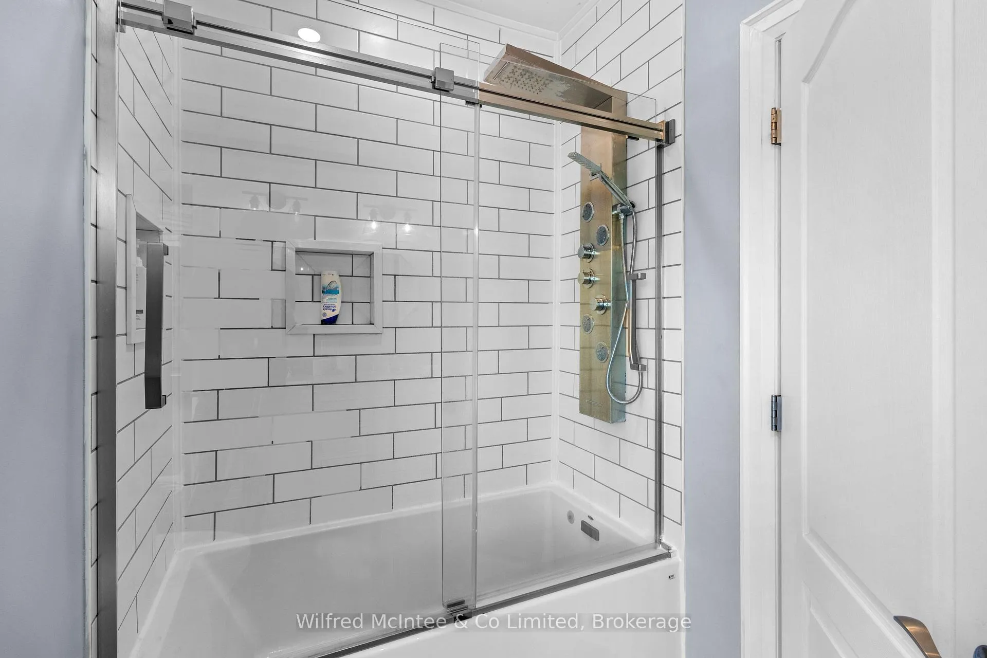 Photo 17 of 74 Arthur Street W, Minto — HOMEH