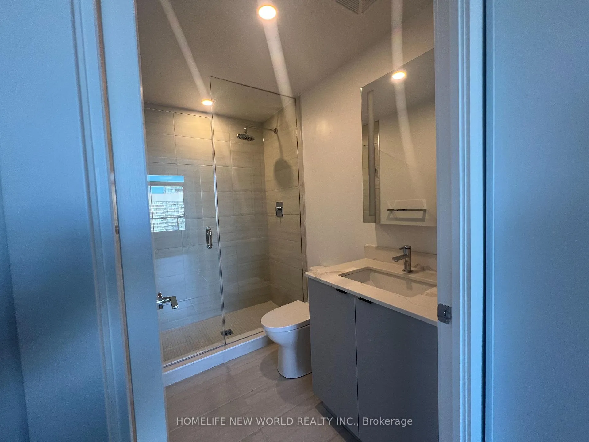 Photo 9 of Unit 811, 285 Dufferin Street, Toronto, South Parkdale — HOMEH