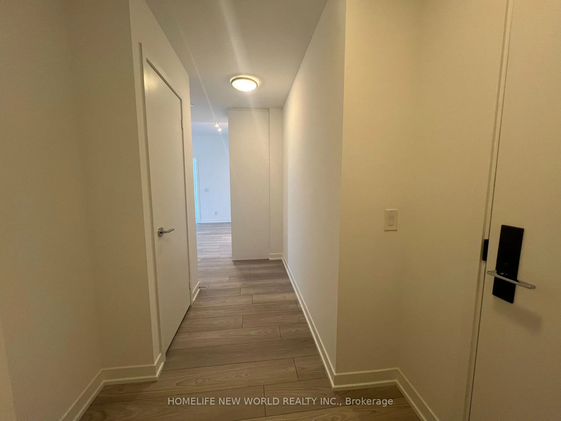 Photo 11 of Unit 811, 285 Dufferin Street, Toronto, South Parkdale — HOMEH