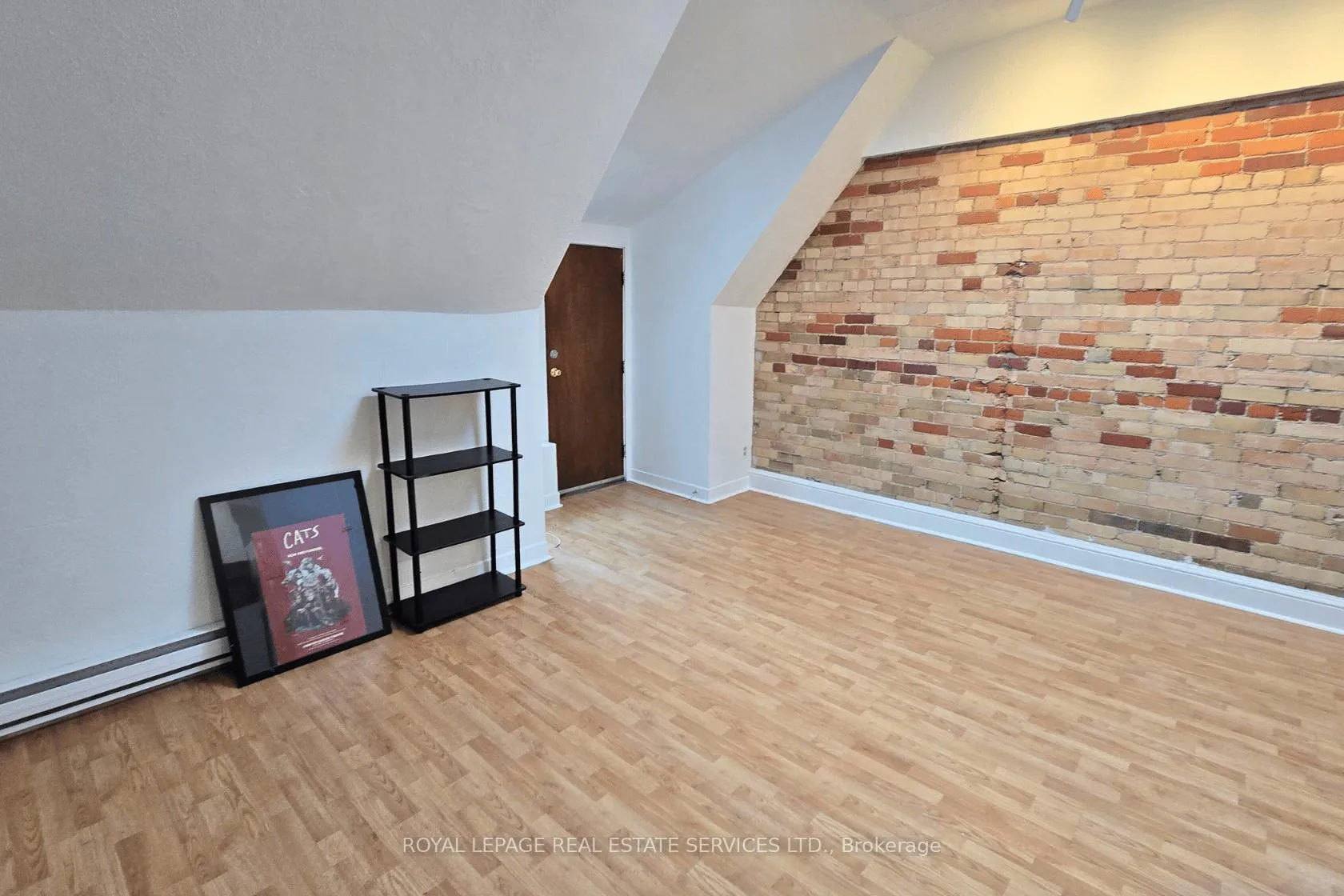 Photo 2 of Unit 3, 118 Pembroke Street, Toronto, Moss Park — HOMEH