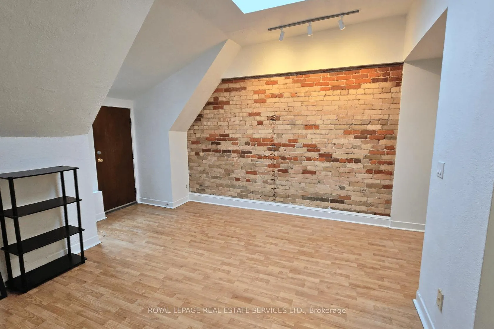 Photo 3 of Unit 3, 118 Pembroke Street, Toronto, Moss Park — HOMEH