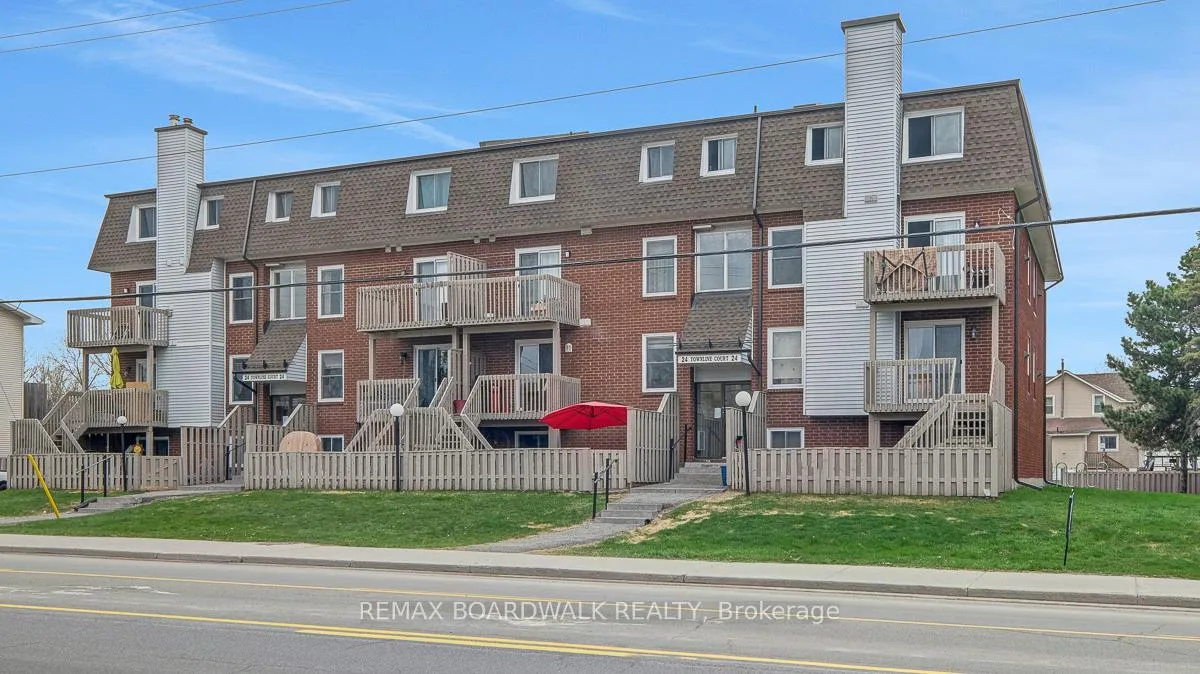 Front of Unit 105, 24 Townline Street W