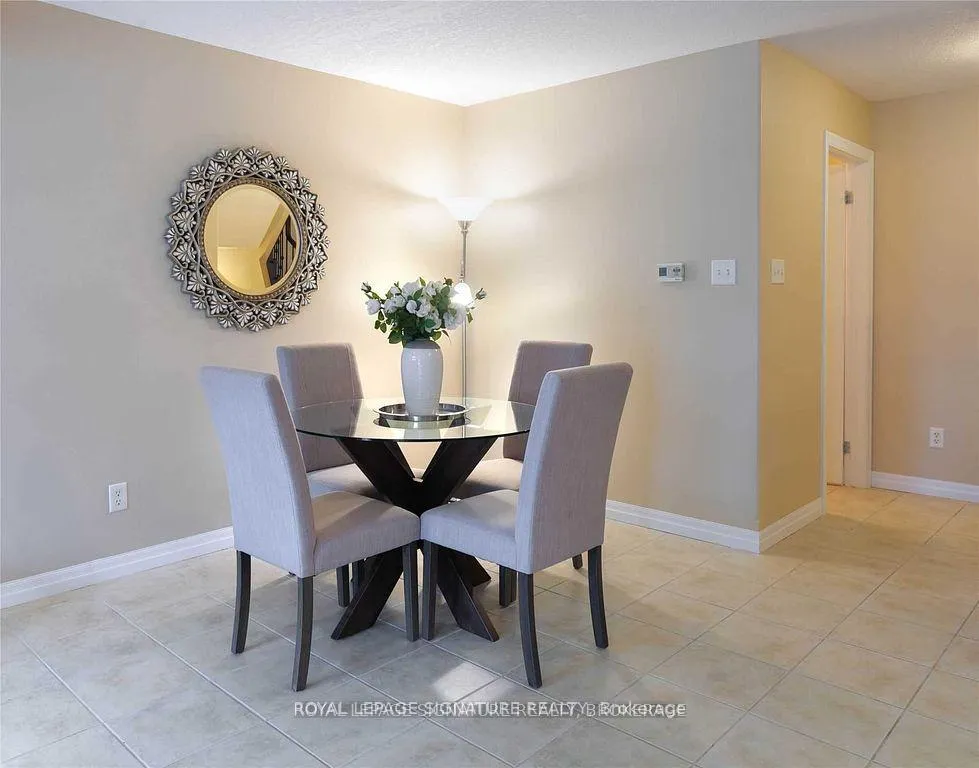 Photo 7 of 523 Windflower Crescent, Kitchener — HOMEH