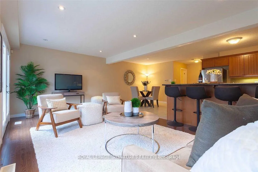 Photo 9 of 523 Windflower Crescent, Kitchener — HOMEH