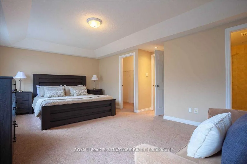 Photo 12 of 523 Windflower Crescent, Kitchener — HOMEH
