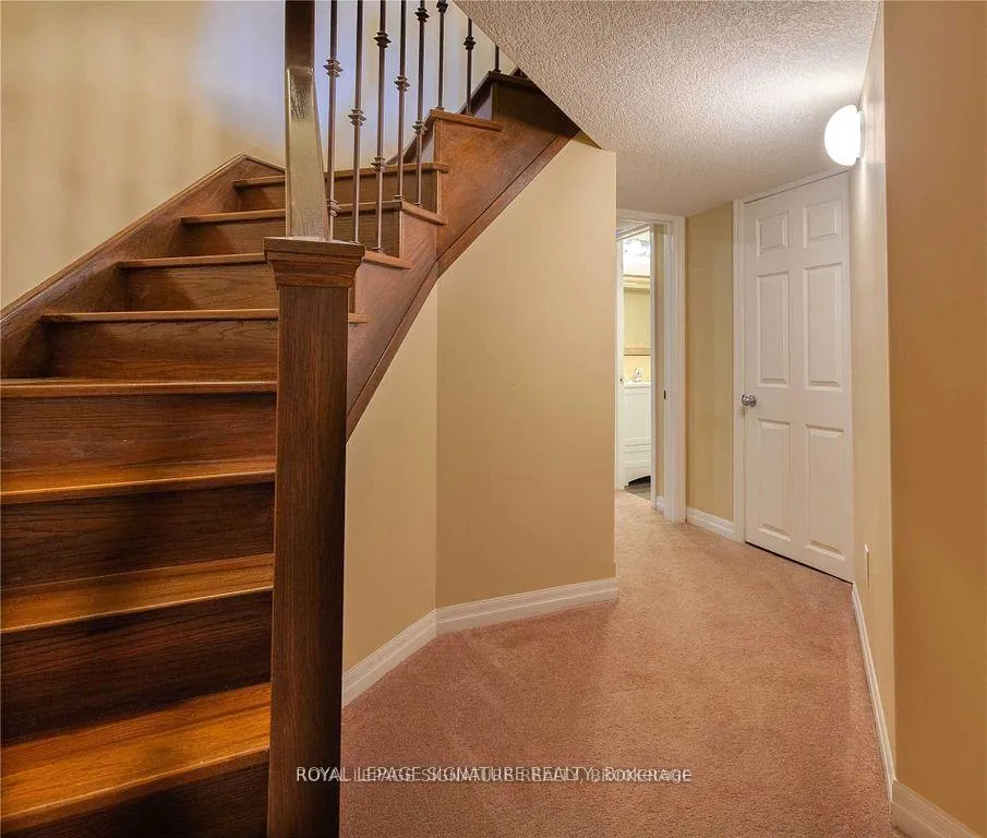 Photo 18 of 523 Windflower Crescent, Kitchener — HOMEH