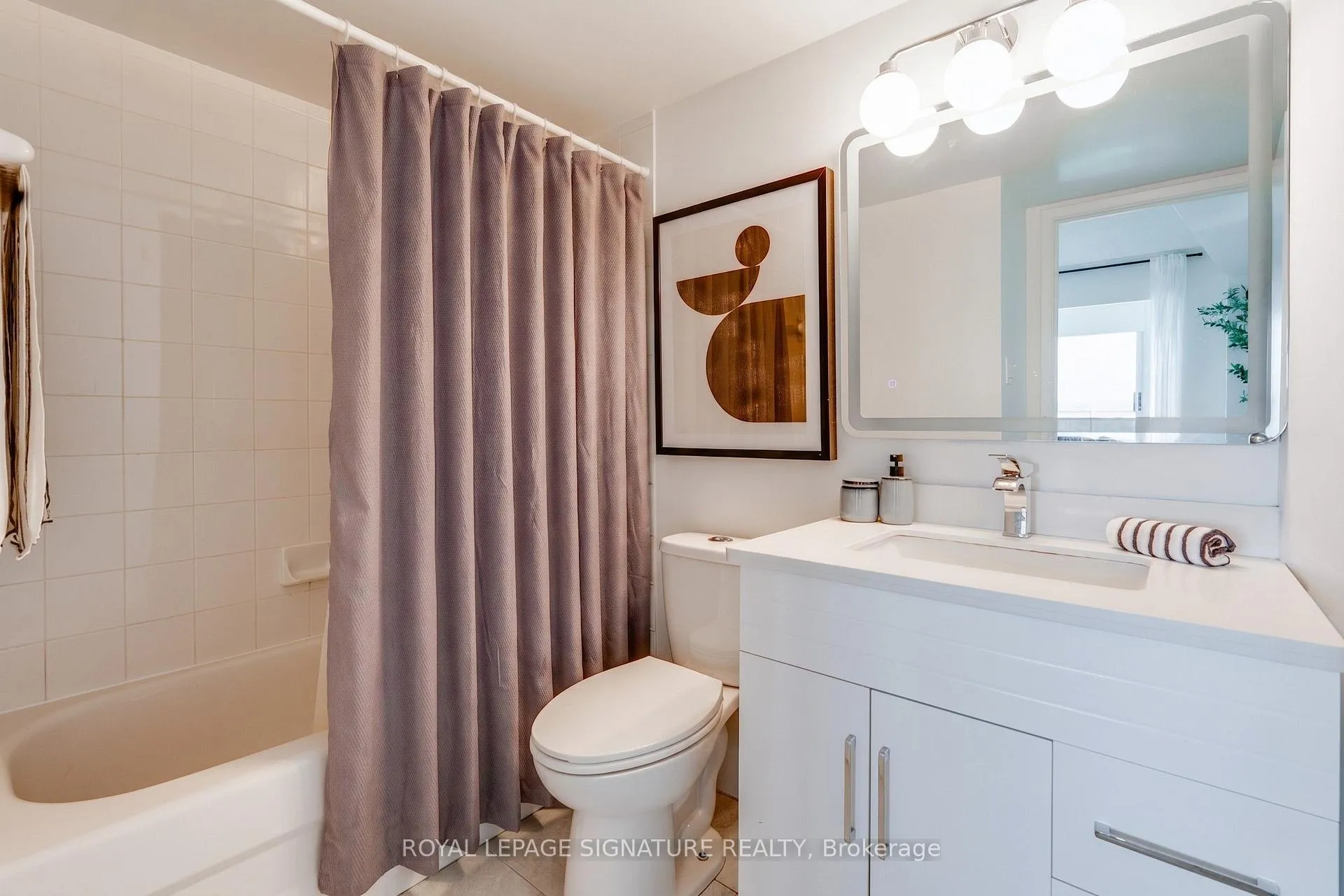 Photo 9 of Unit 1007, 650 Queens Quay W, Toronto, Waterfront Communities — HOMEH