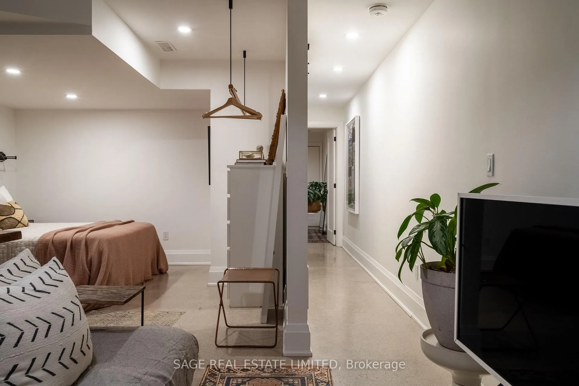 Photo 38 of 35 Grant Street, Toronto, South Riverdale — HOMEH