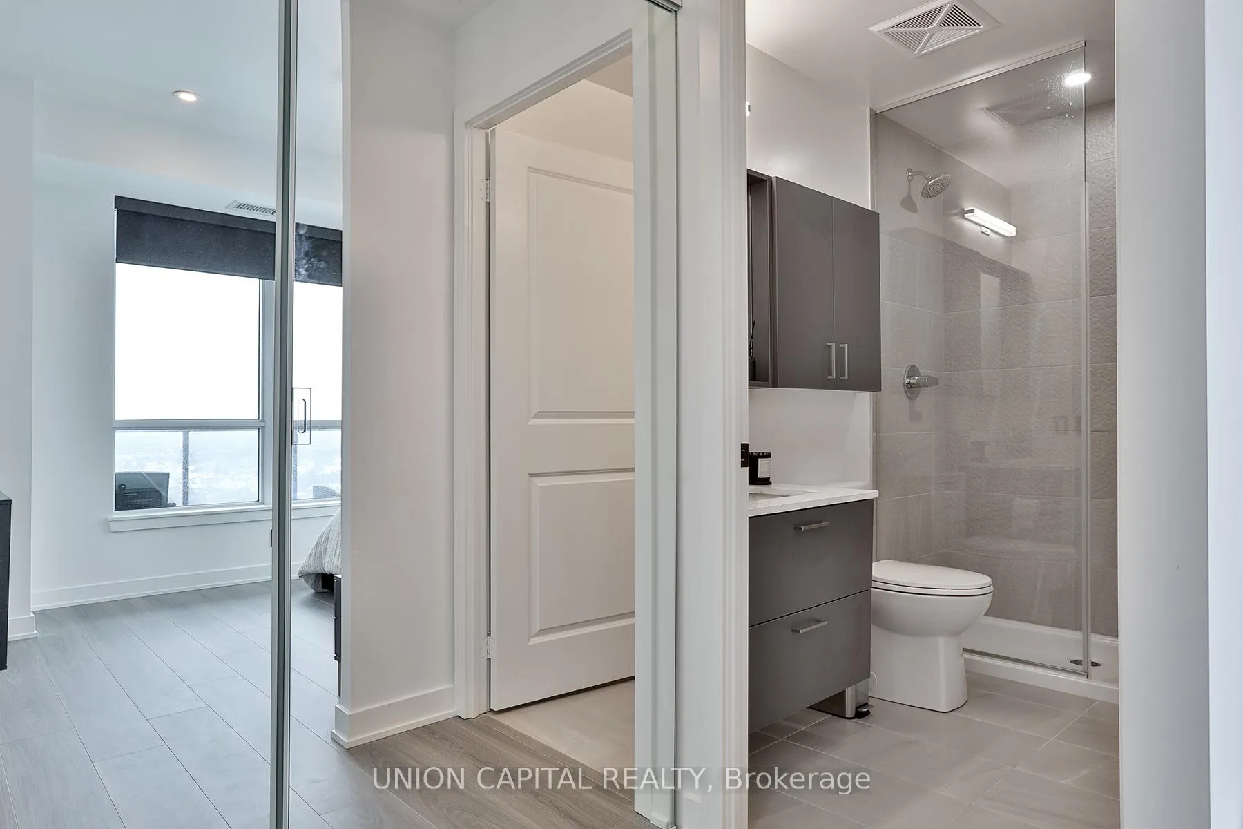 Photo 12 of Unit 1002, 30 Upper Mall Way, Vaughan, Brownridge — HOMEH