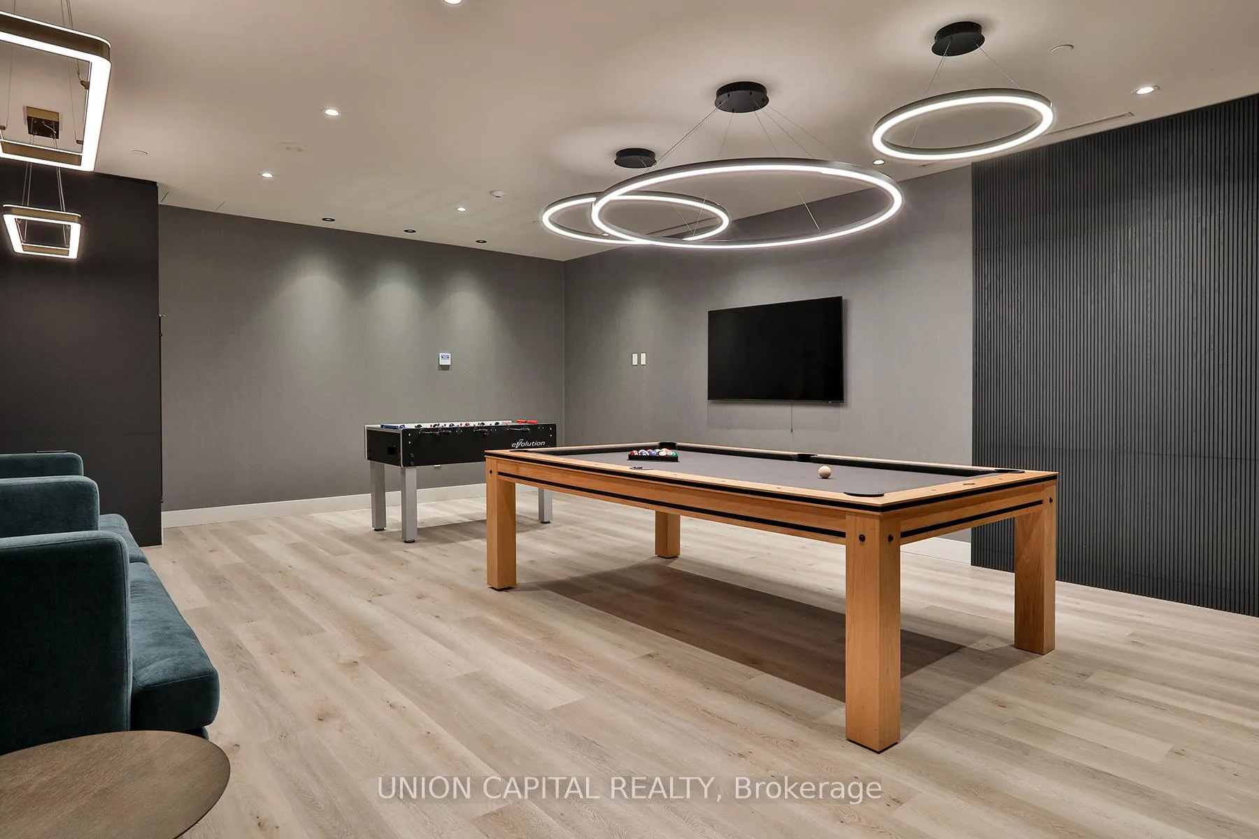 Photo 22 of Unit 1002, 30 Upper Mall Way, Vaughan, Brownridge — HOMEH