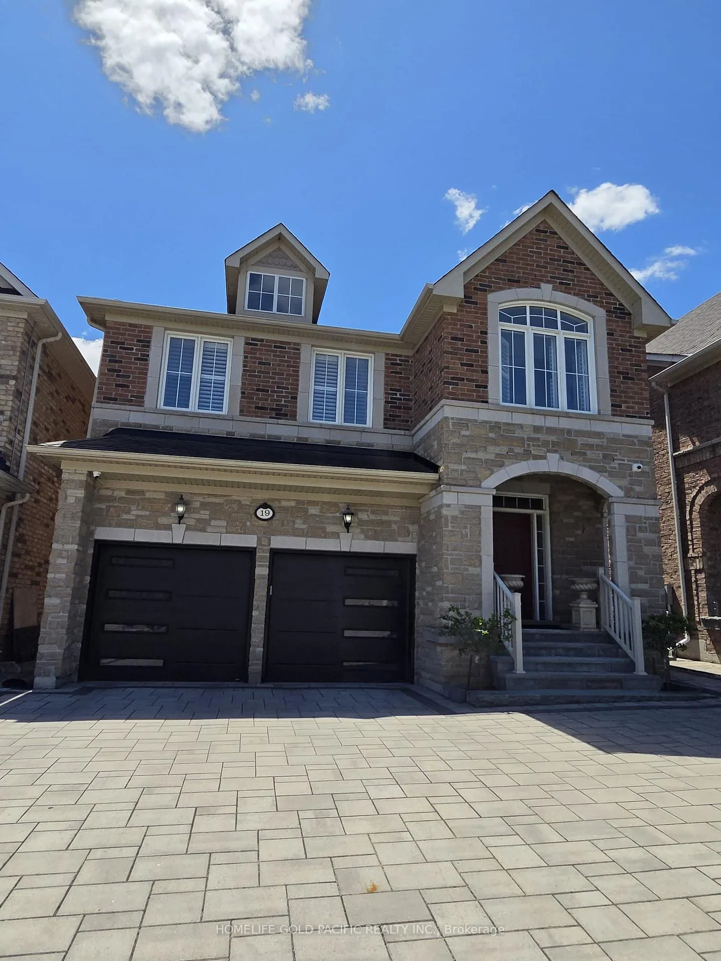 Photo 20 of 19 Bruce Thomson Drive, Markham, Victoria Square — HOMEH
