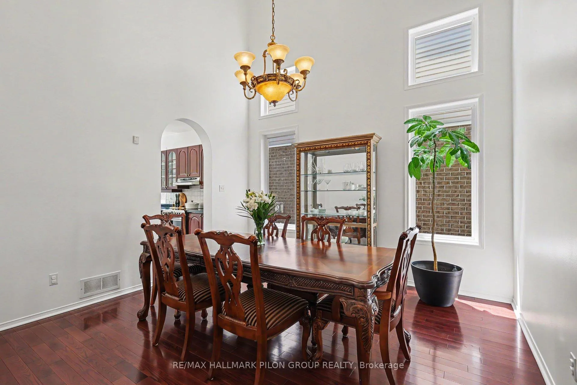 Photo 4 of 2159 Blue Willow Crescent, Ottawa, Chapel Hill South - Orleans Village — HOMEH