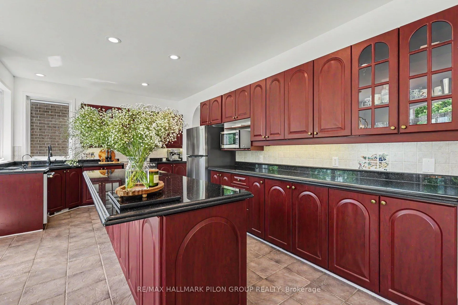 Photo 7 of 2159 Blue Willow Crescent, Ottawa, Chapel Hill South - Orleans Village — HOMEH
